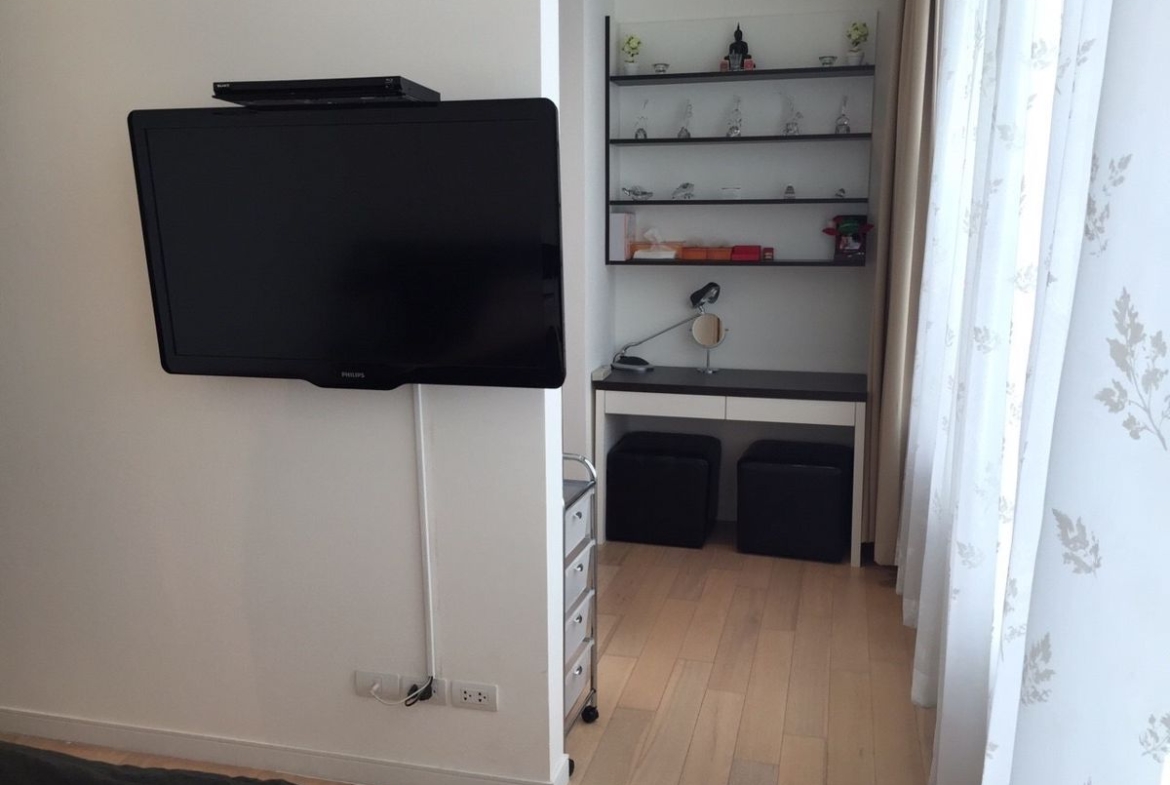 1-Bedroom condo for rent at Eight Thonglor, Thonglor — photo 4