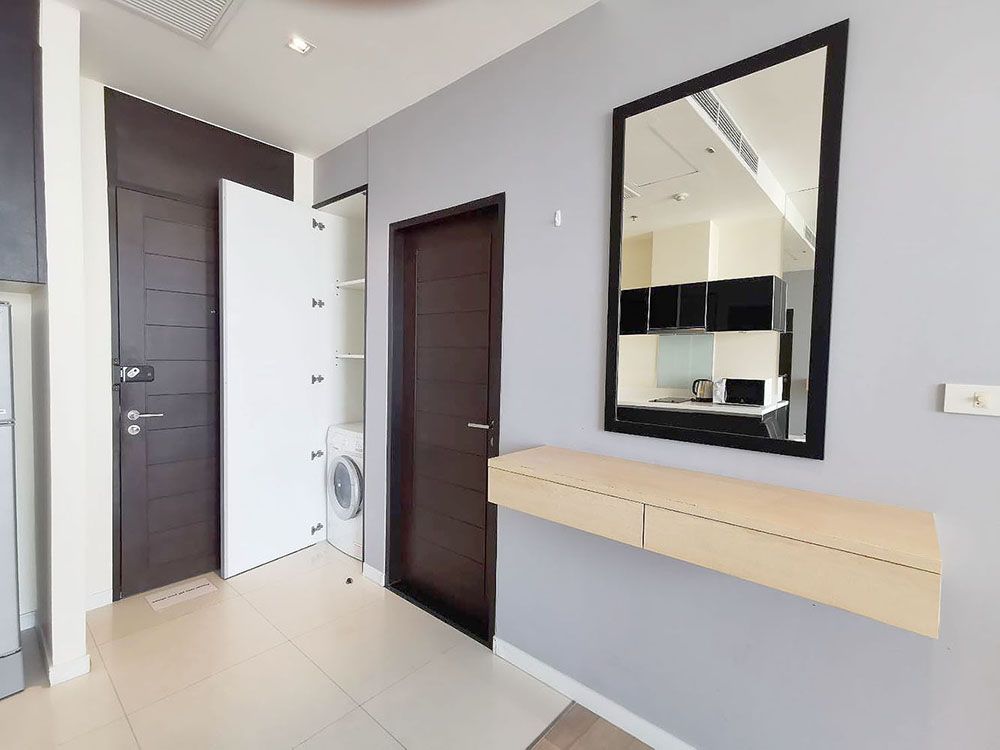 1-Bedroom condo for rent at Eight Thonglor, Thonglor — photo 4