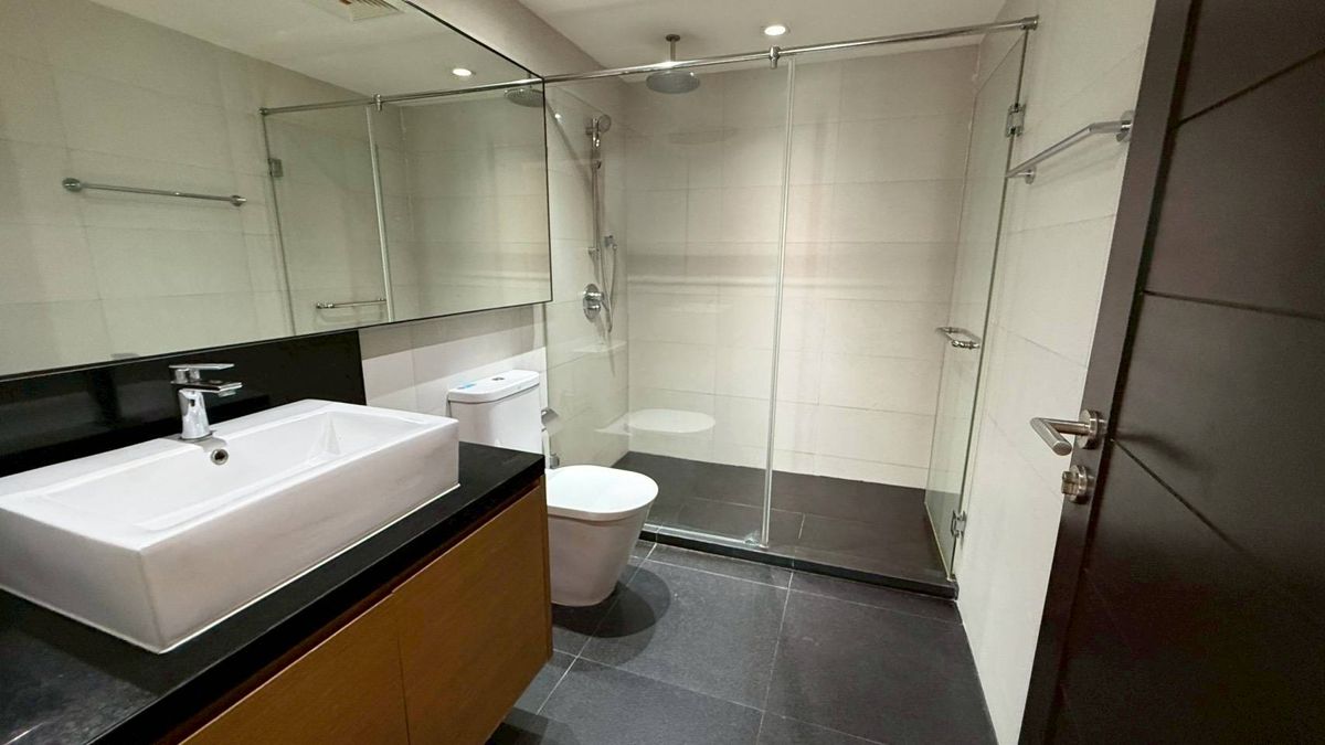 2-Bedroom condo for rent at Eight Thonglor, Thonglor — photo 10