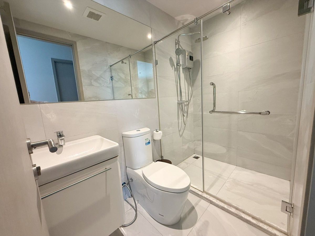 2-Bedroom condo for rent at Rhythm Ekkamai, Ekkamai — photo 10
