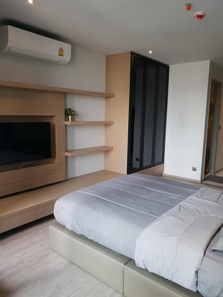 Studio condo for rent at Rhythm Ekkamai, Ekkamai