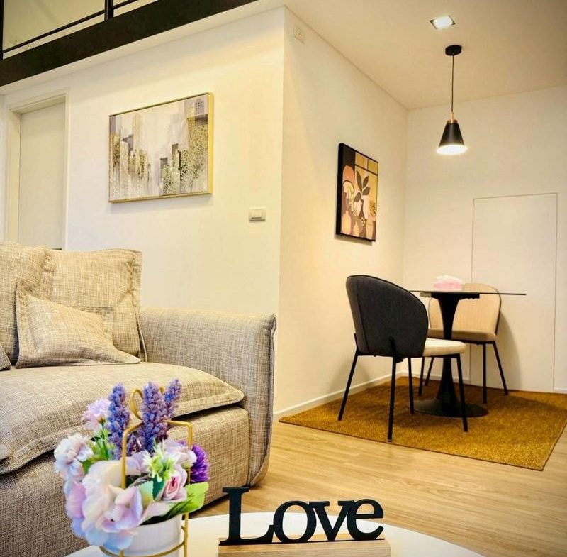 Living and dining — Duplex 2-bedroom condo at Siamese Sukhumvit 48, On Nut, Bangkok