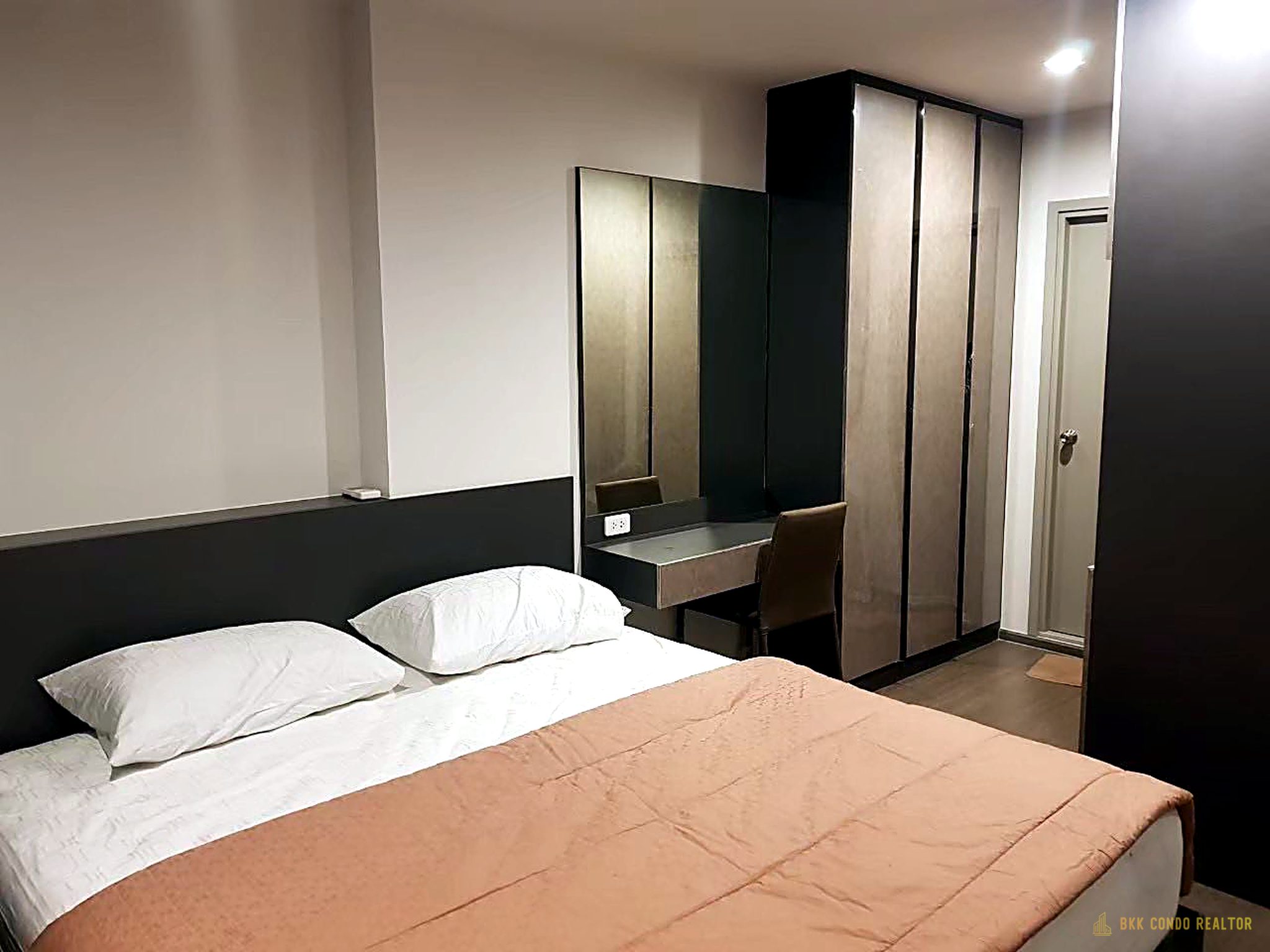 01-bedroom-11 1-Bedroom Condo for Rent at Ideo Phahol-Jatujak (35 sqm) — Saphan Khwai BTS