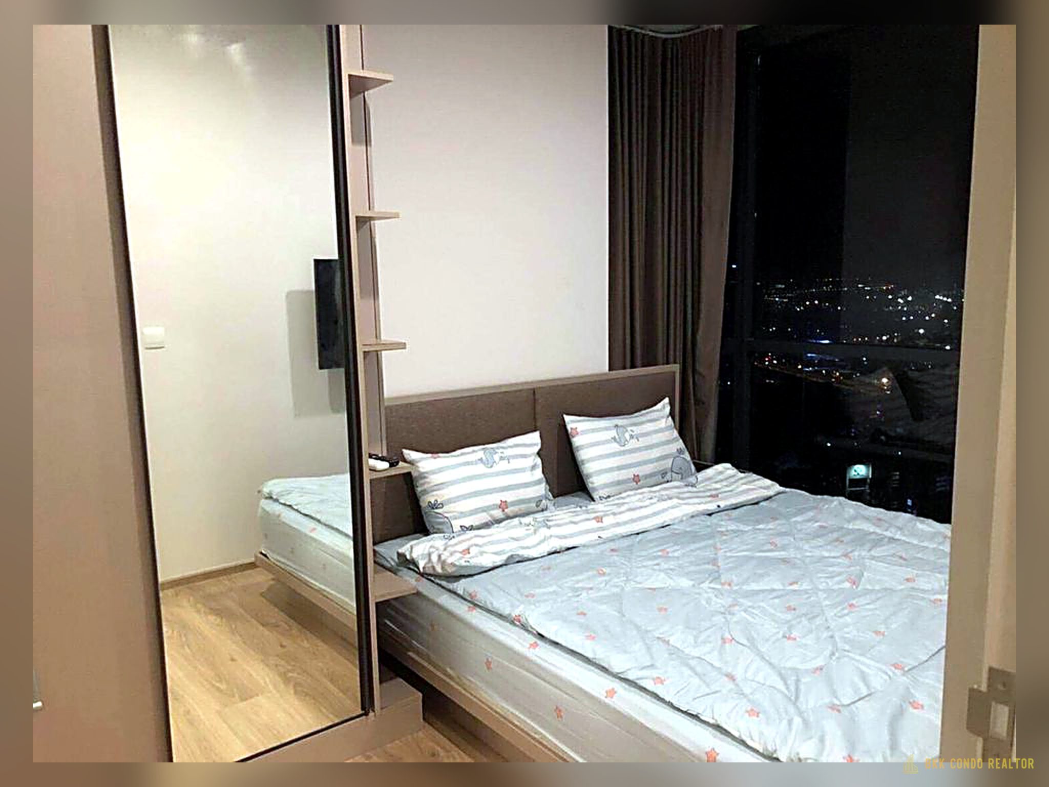2-Bedroom Condo for Rent at Oka Haus (50 sqm) — Thonglor BTS