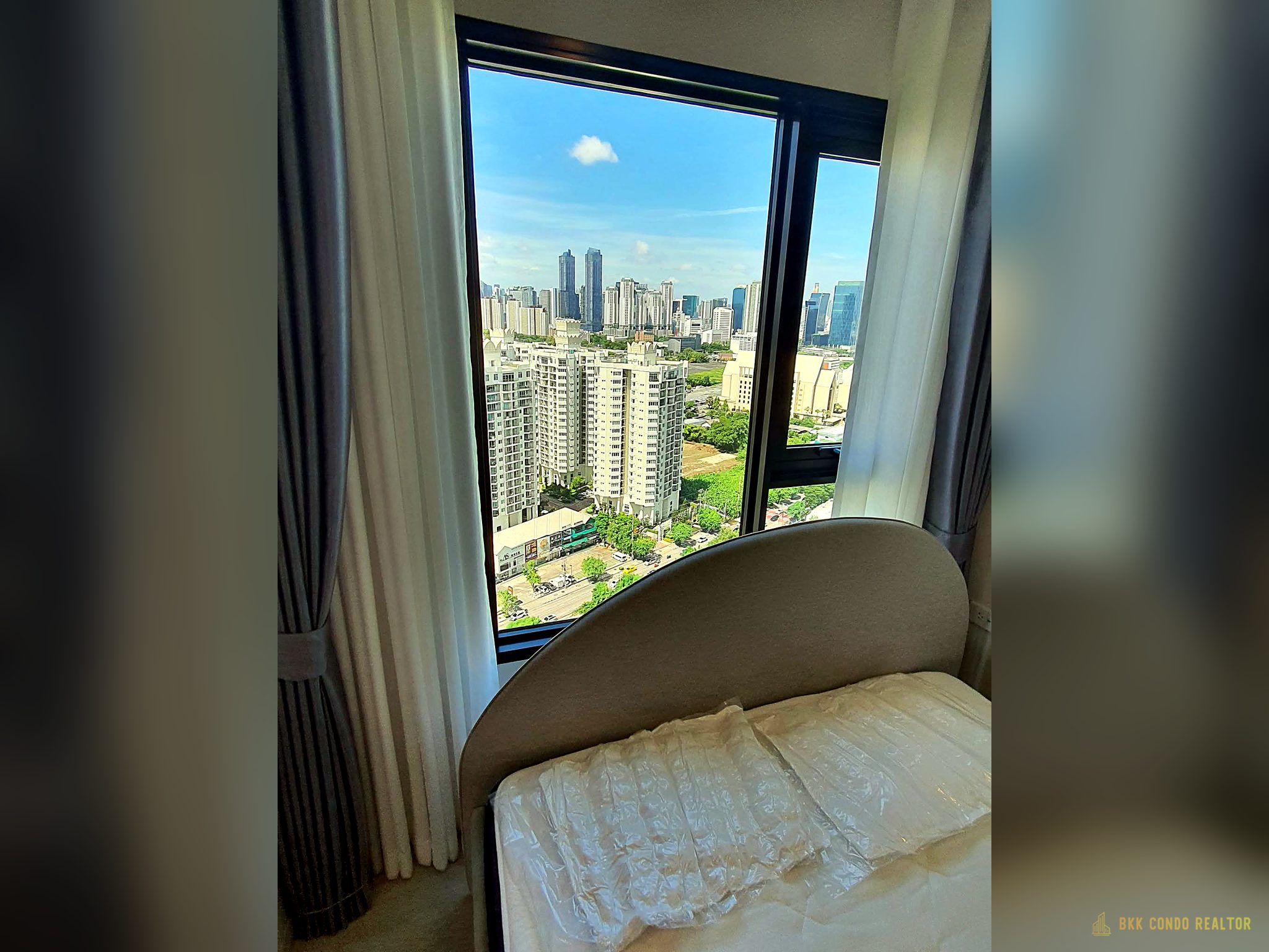 1-Bedroom Condo for Rent at COBE Ratchada – Rama 9 (35 sqm) — Huai Khwang MRT