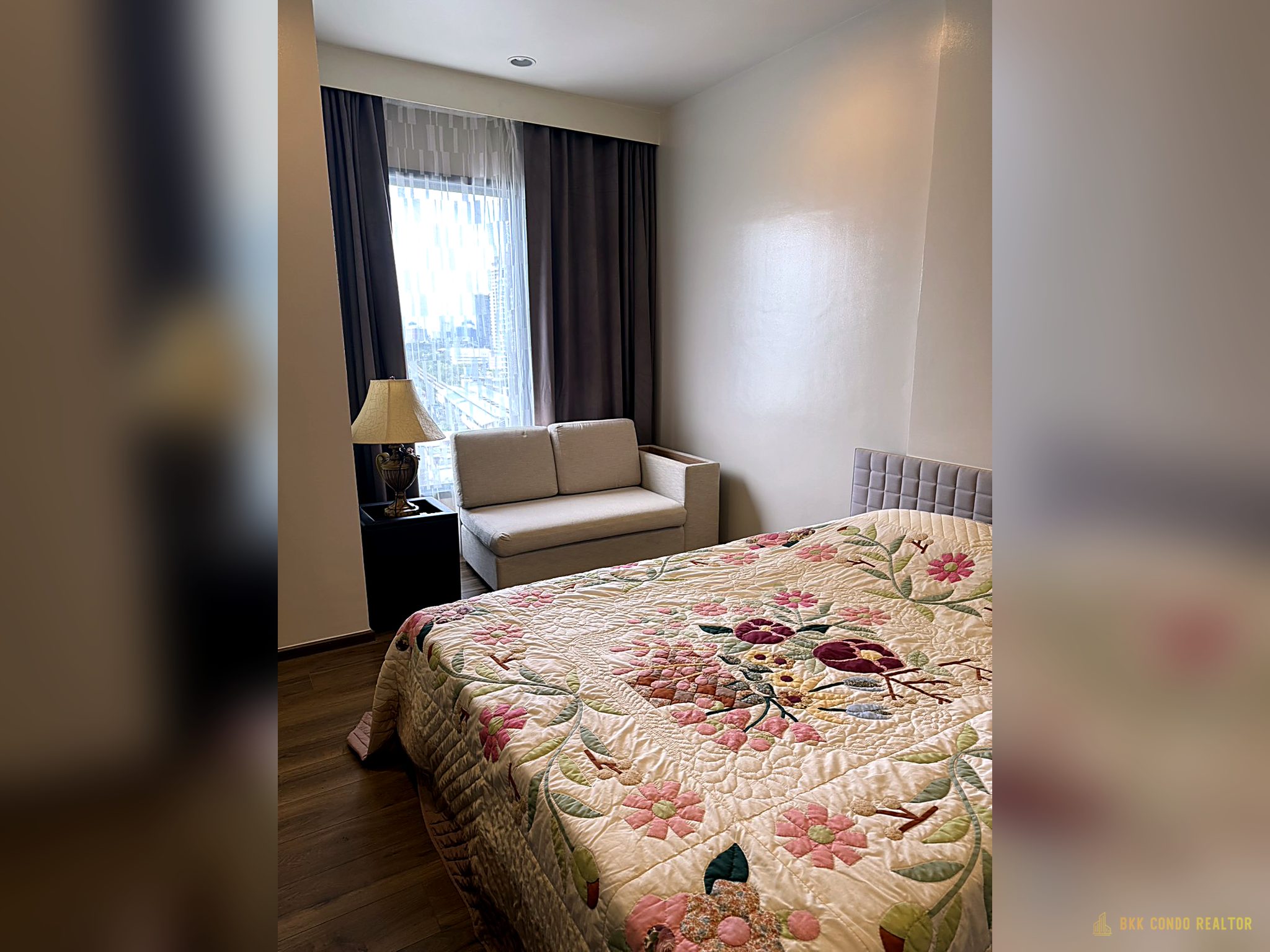 1-Bedroom Condo for Rent at Onyx Phaholyothin (40.48 sqm) — Saphan Khwai BTS