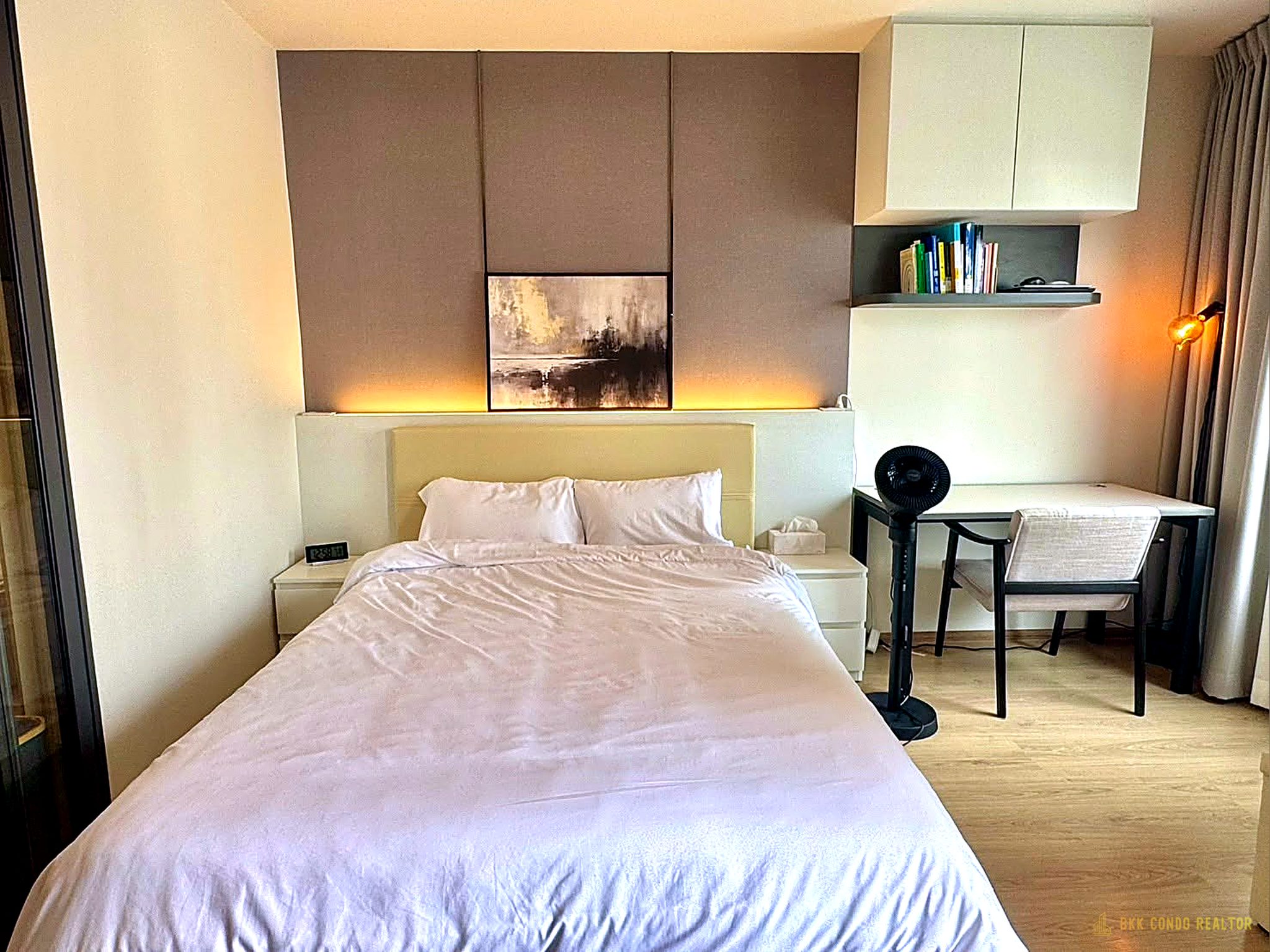 01-bedroom-58 Studio Condo for Rent at Life Rama4 – Asoke (26.65 sqm) — Queen Sirikit MRT