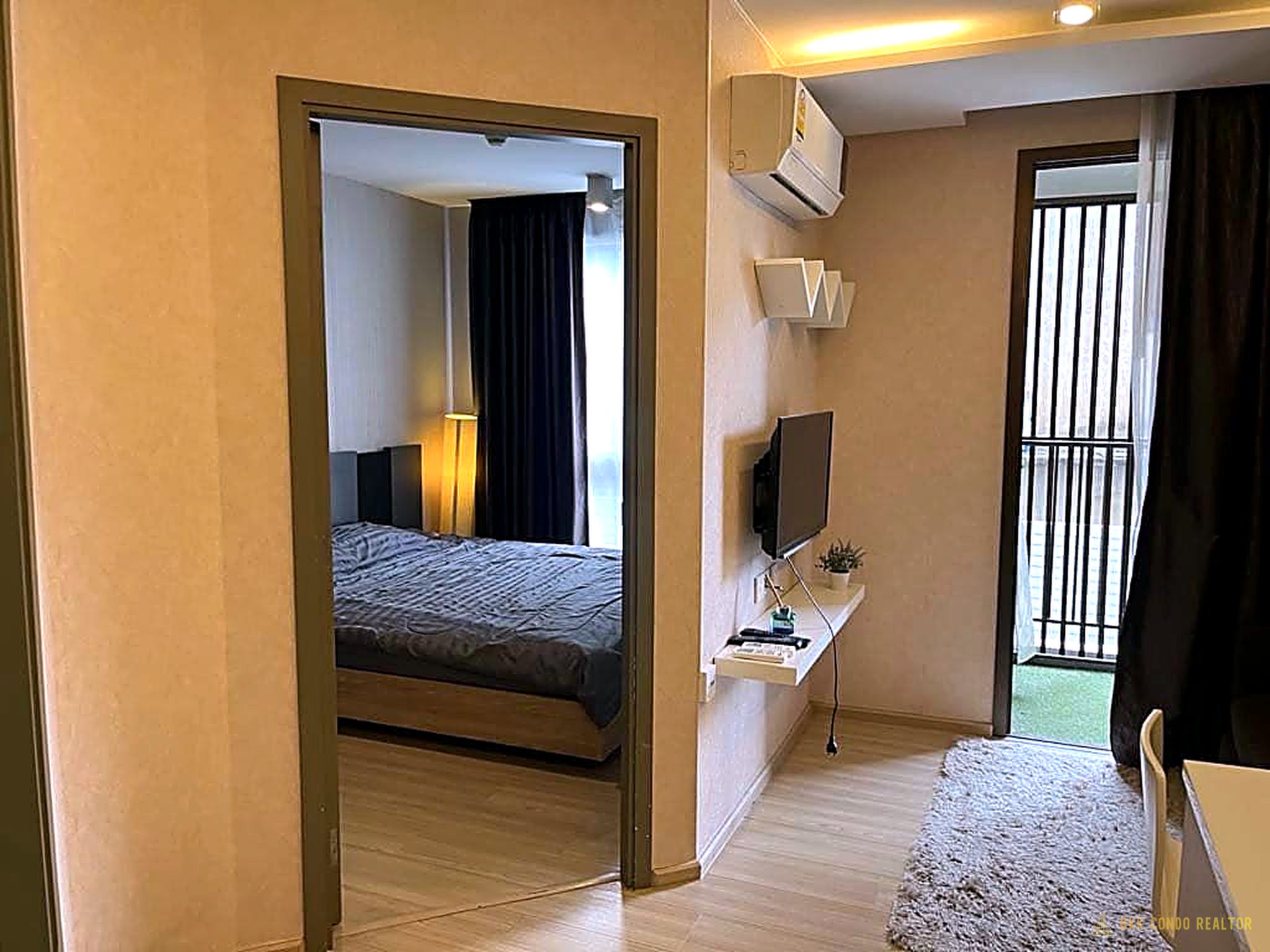 1-Bedroom Condo for Rent at Maestro 12 (31 sqm) — Ratchathewi BTS