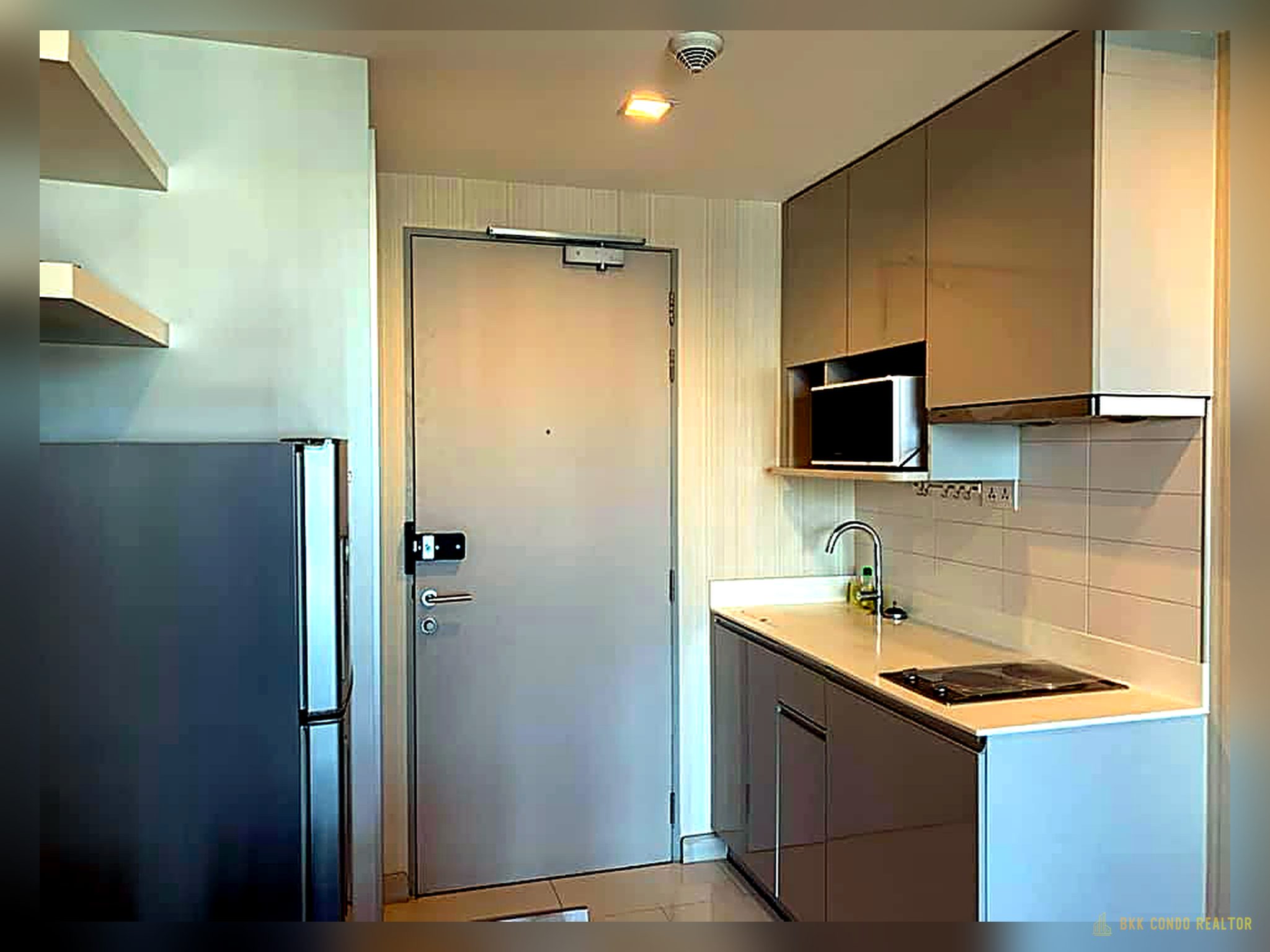 2-Bedroom Condo for Rent at IDEO Mobi Phayathai (53 sqm) — Phaya Thai BTS