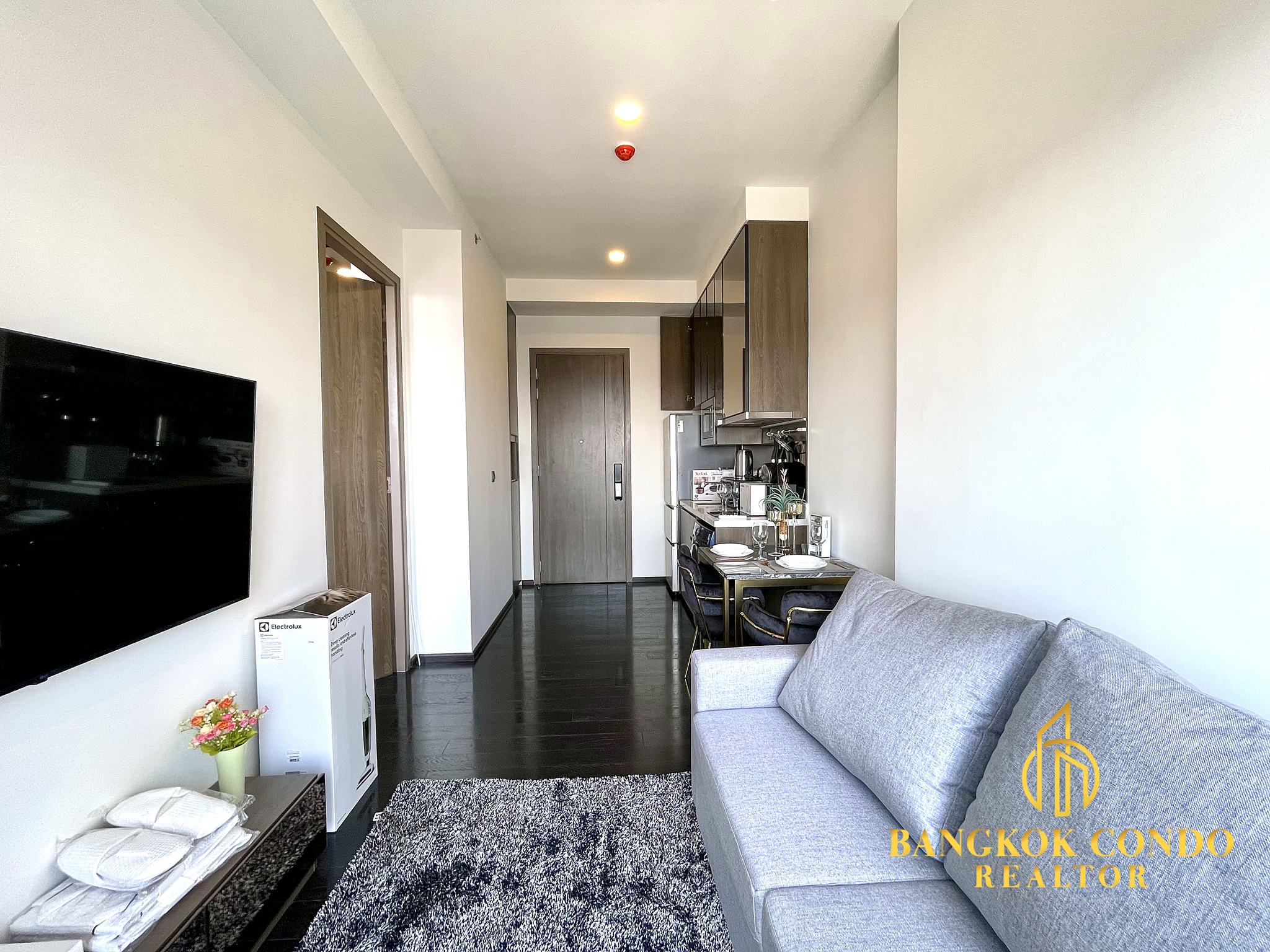 01-living_room-111 1-Bedroom Condo for Rent at Park Origin Thonglor (33 sqm) — Thonglor BTS