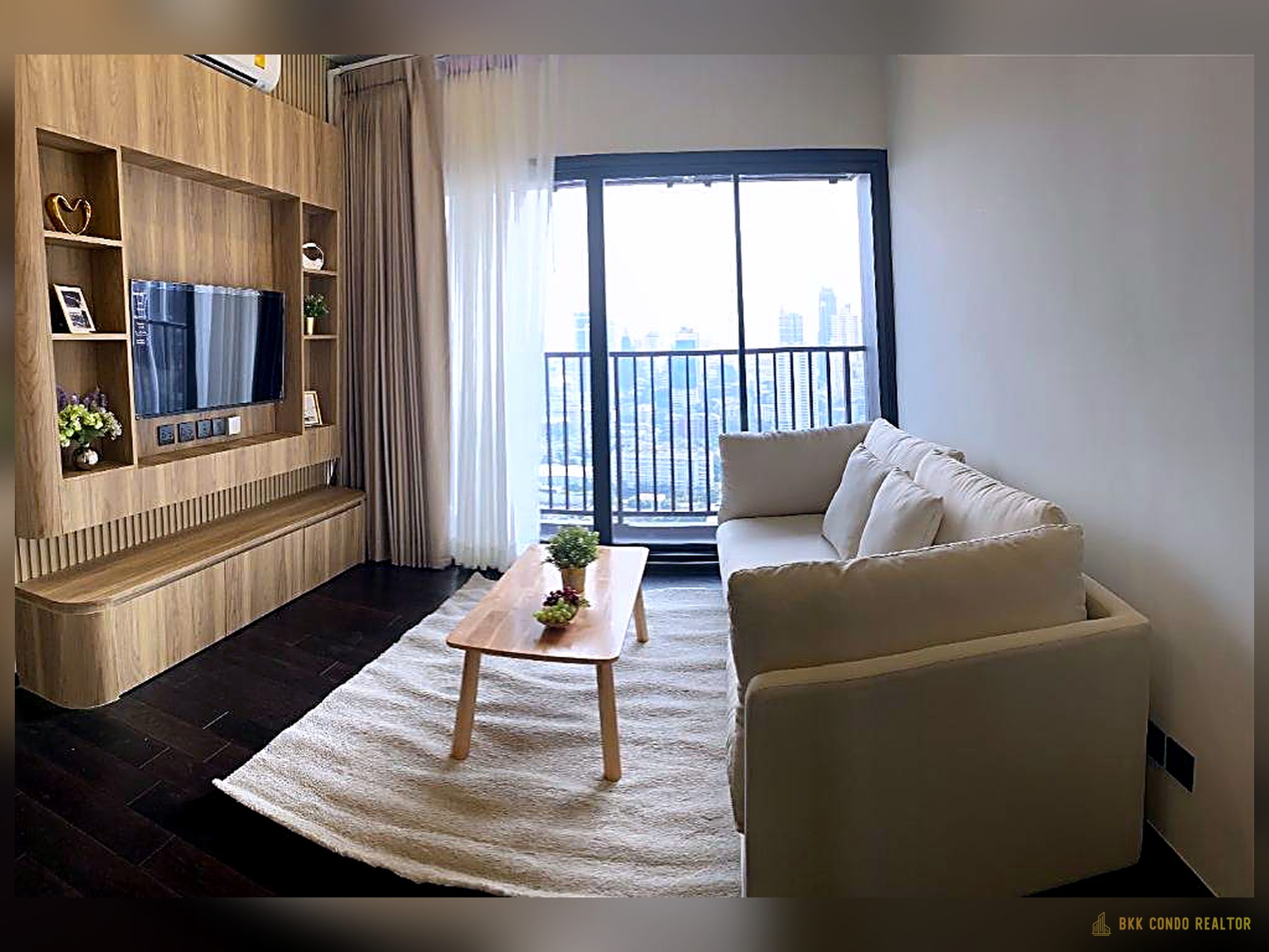2-Bedroom Condo for Rent at Park Origin Thonglor (45 sqm) — Thonglor BTS