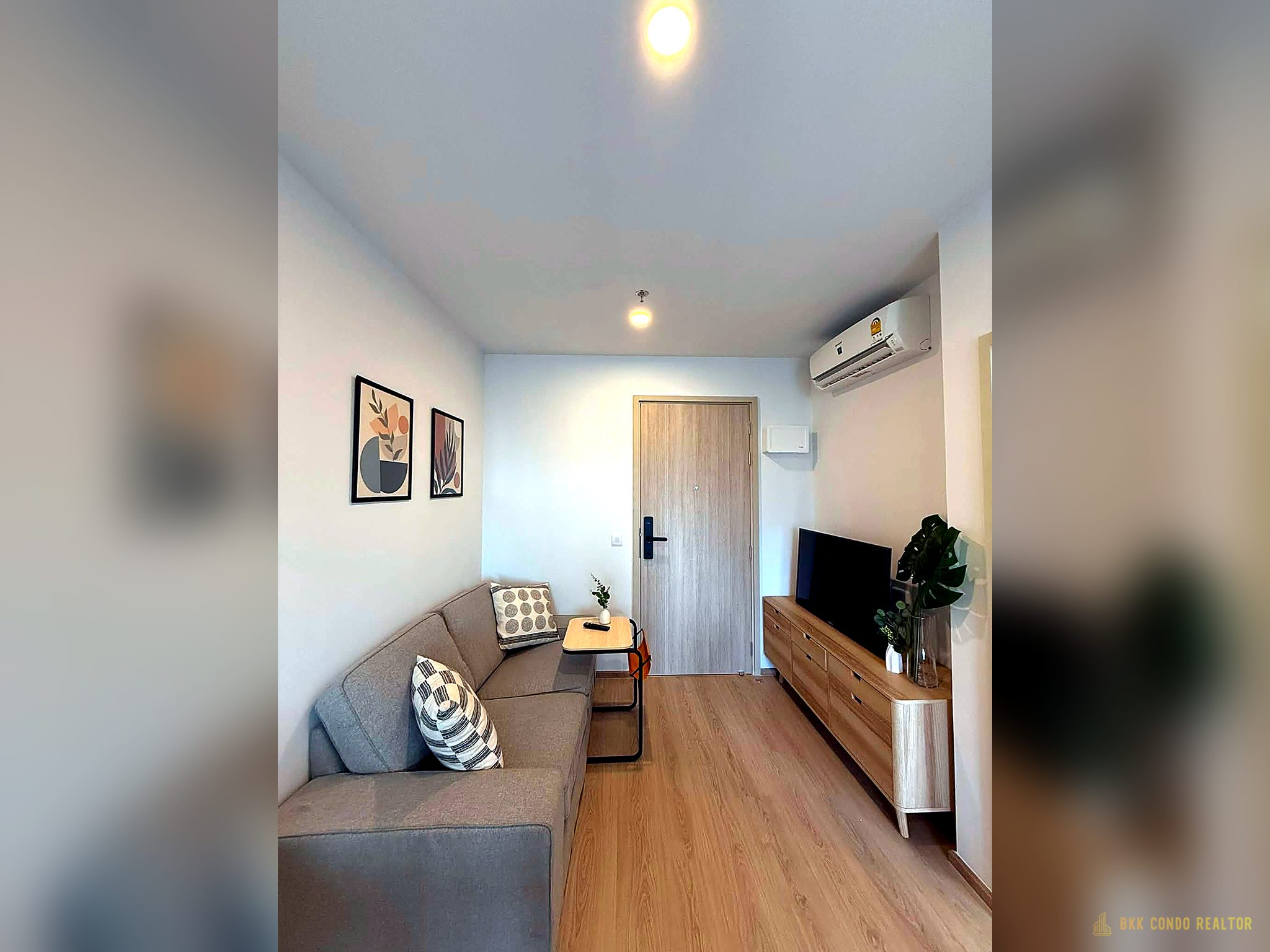 01-living_room-147 1-Bedroom Condo for Rent at Life Rama4 – Asoke (32 sqm) — MRT Queen Sirikit National Convention Centre