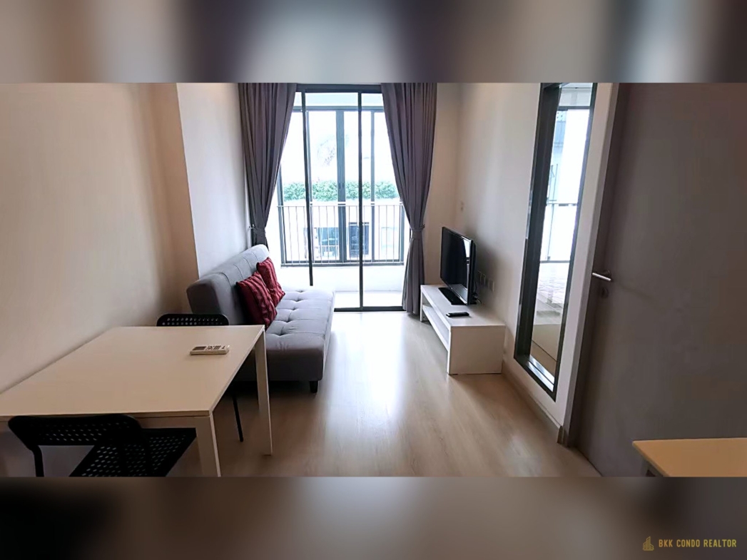 1-Bedroom Condo for Rent at IDEO Mobi Phayathai (31 sqm) — Phaya Thai BTS