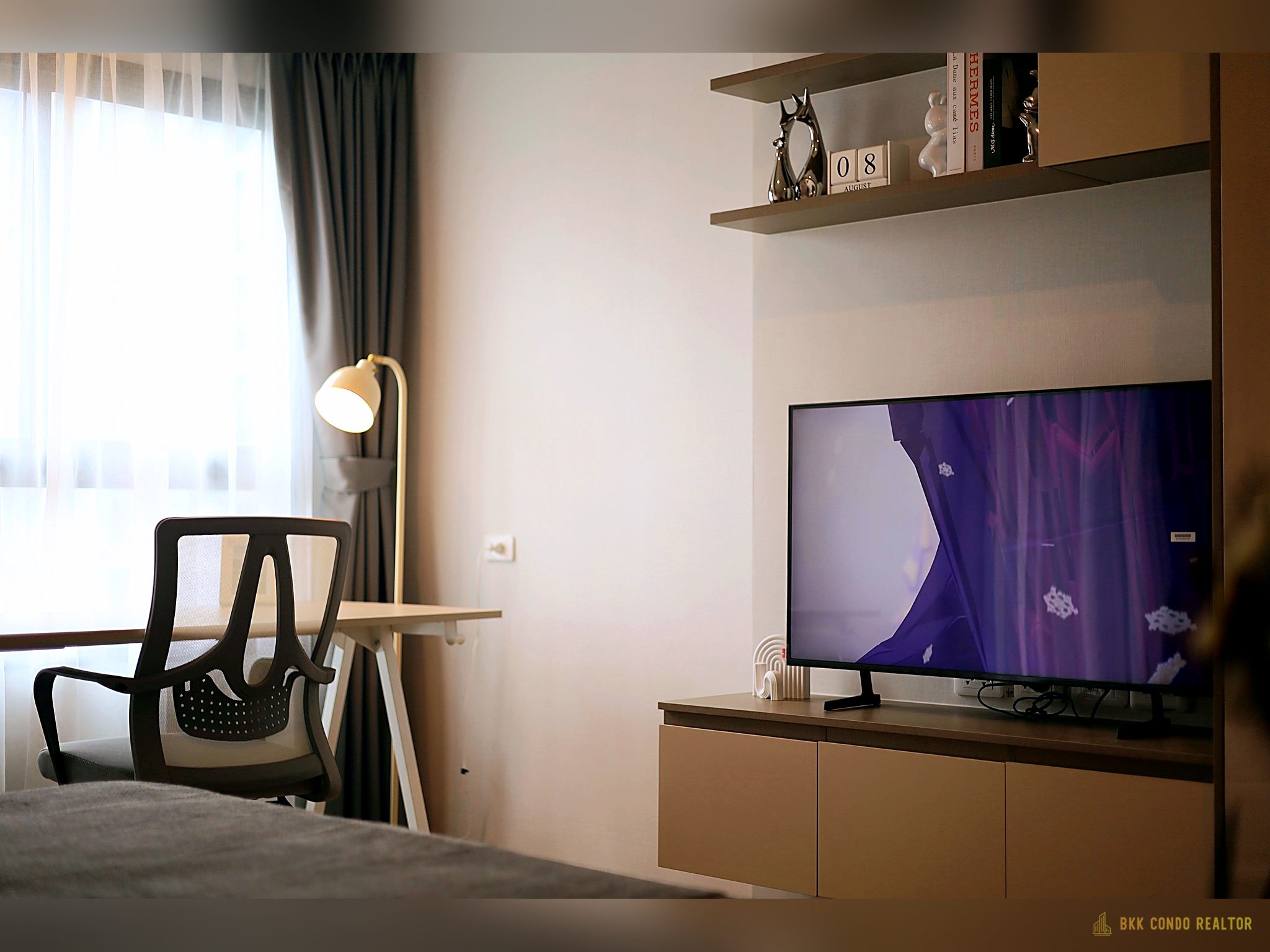 01-living_room-160 Studio Condo for Rent at IDEO Rama 9 – Asoke (26 sqm) — Rama 9 MRT