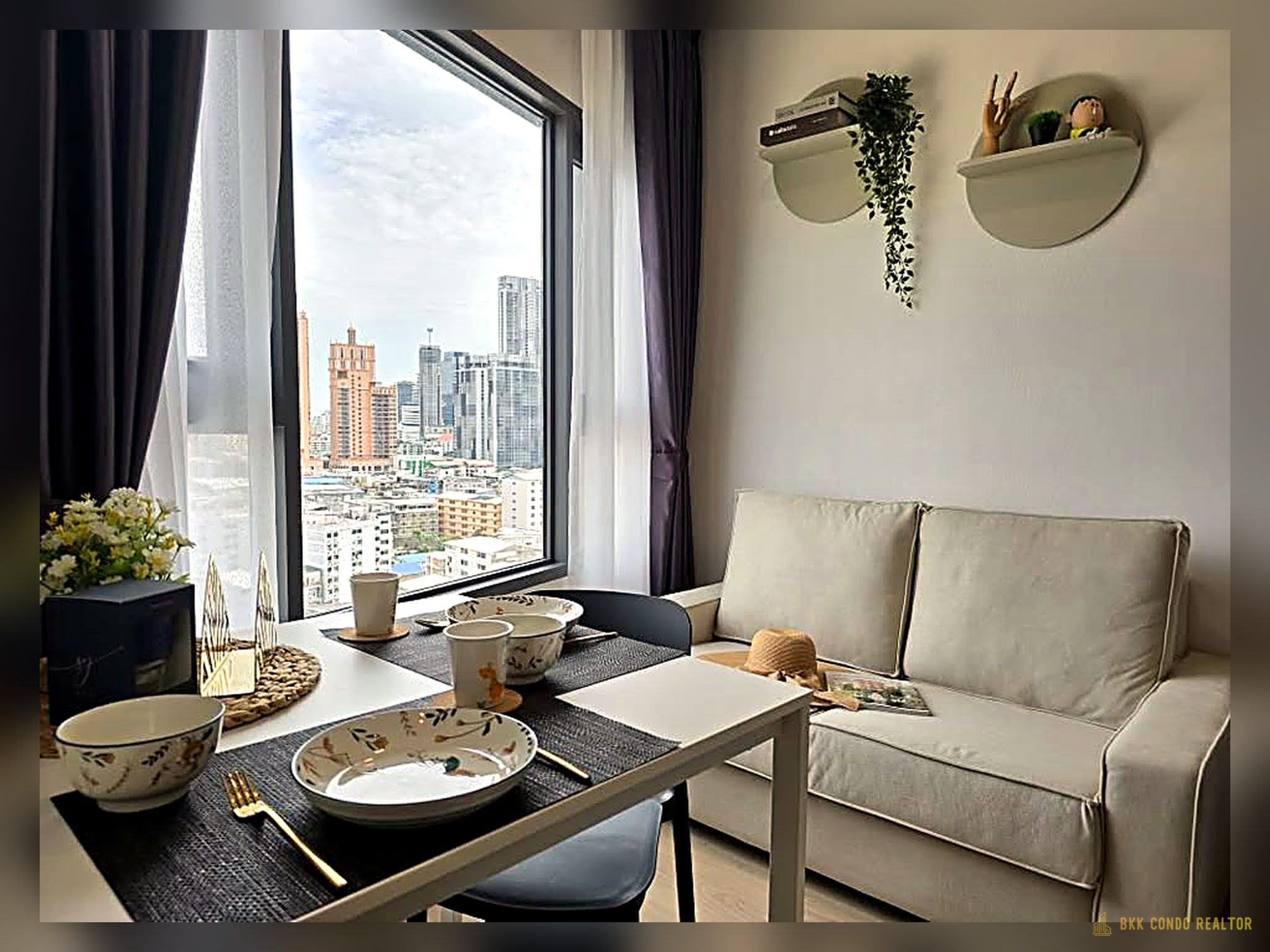 1-Bedroom Condo for Rent at Life Rama4 – Asoke (27 sqm) — MRT Queen Sirikit National Convention Centre