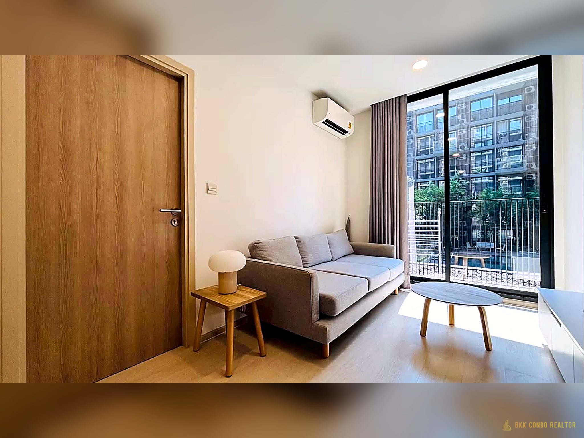1-Bedroom Condo for Rent at Noble Ambience Sukhumvit 42 (38.56 sqm) — Ekkamai BTS