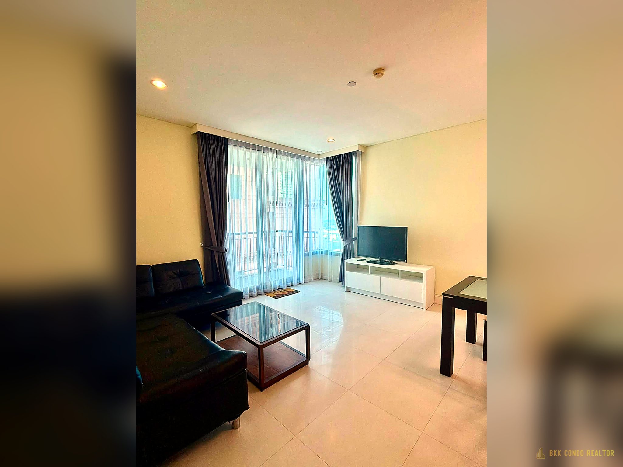 2-Bedroom Condo for Rent at Aguston Sukhumvit 22 (95 sqm) — Phrom Phong BTS