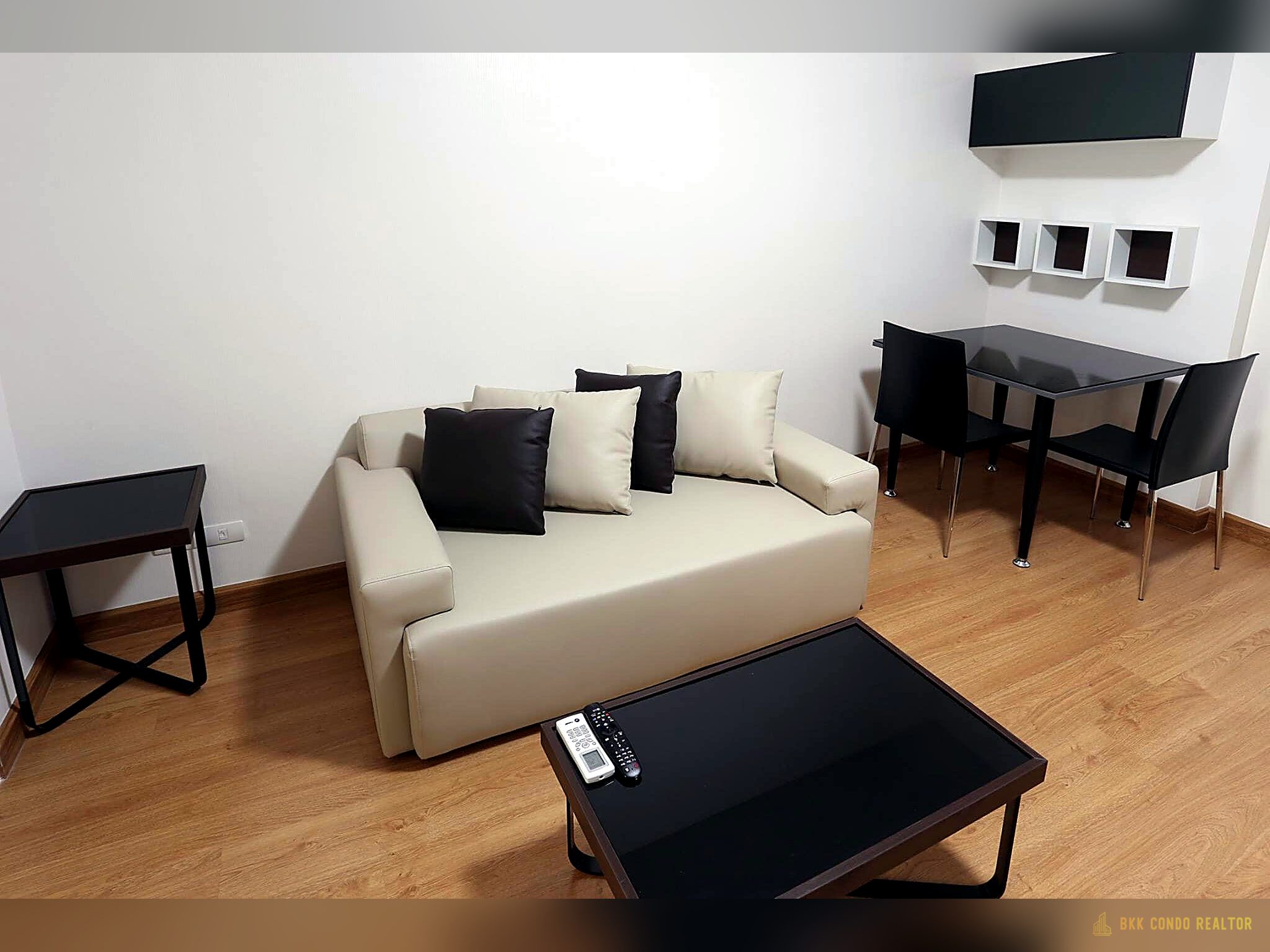 1-Bedroom Condo for Rent at Supalai City Resort Bearing (41 sqm) — Bearing BTS