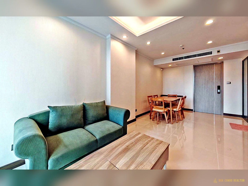 1-Bedroom Condo for Rent at Supalai Oriental Sukhumvit 39 (46.5 sqm) — Asoke MRT