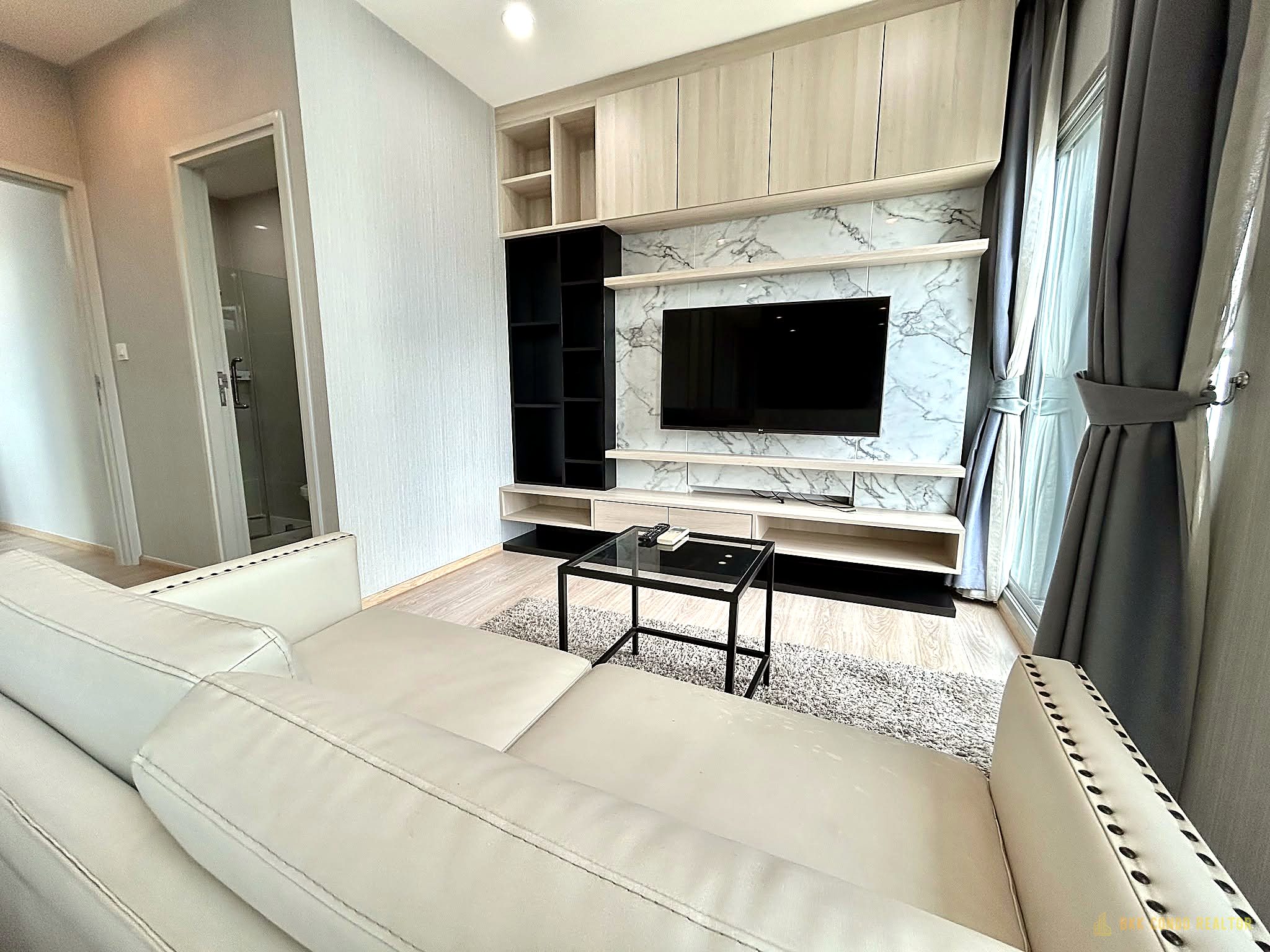 01-living_room-245 2-Bedroom Condo for Rent at Noble Revolve Ratchada 1 (54 sqm) — Huai Khwang MRT