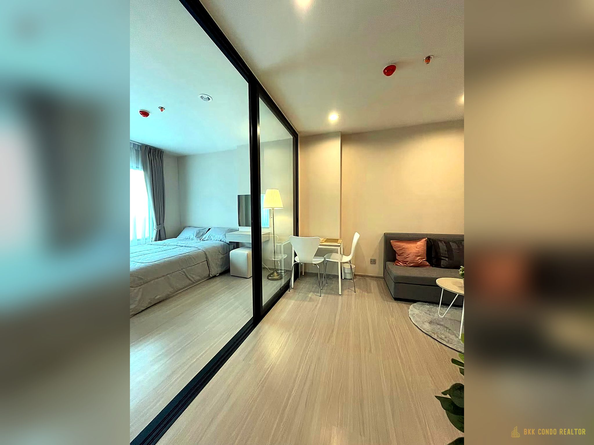 1-Bedroom Condo for Rent at Aspire Erawan Prime (32.5 sqm) — Chang Erawan BTS