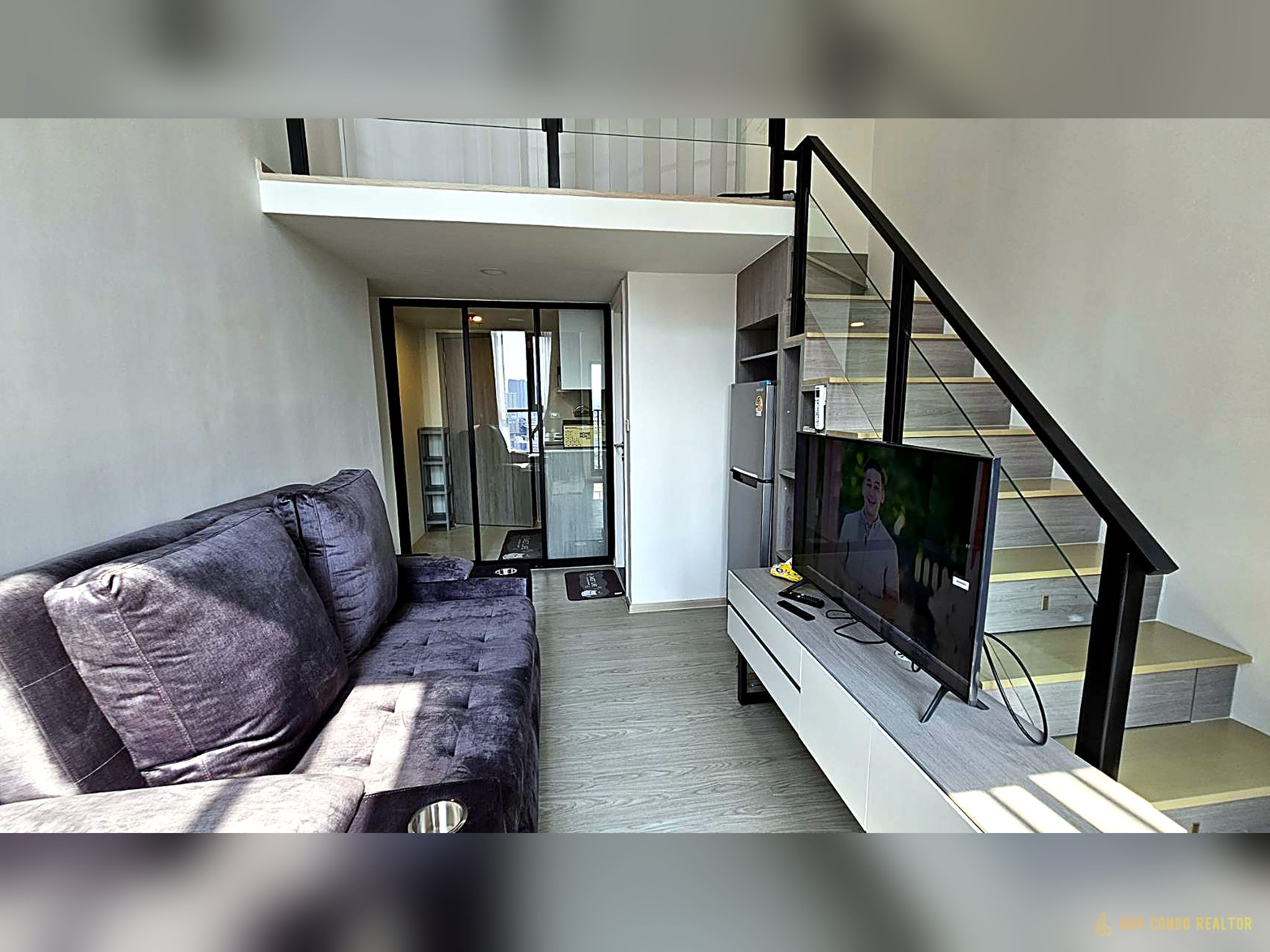 Duplex 1-Bedroom Condo for Rent at Origin Plug & Play Ramkhamhaeng Triple Station (35 sqm) — Ramkhamhaeng