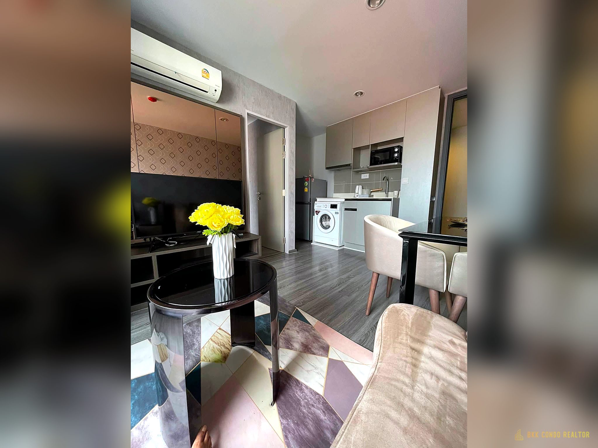 1-Bedroom Condo for Rent at IDEO Mobi Sukhumvit 40 (34.9 sqm) — Ekkamai BTS
