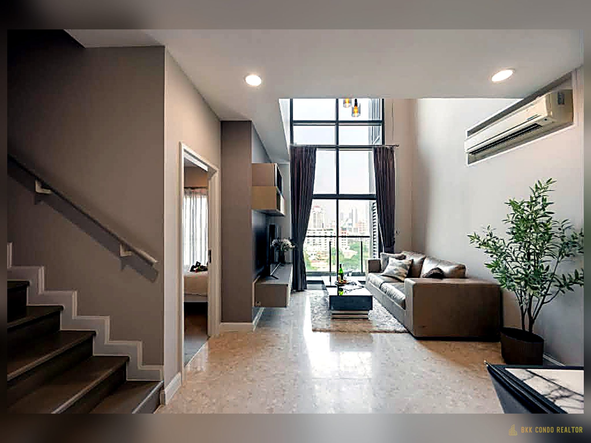 01-living_room-39 Duplex 2-Bedroom Condo for Rent at The Crest Sukhumvit 34 (98.05 sqm) — Thonglor BTS