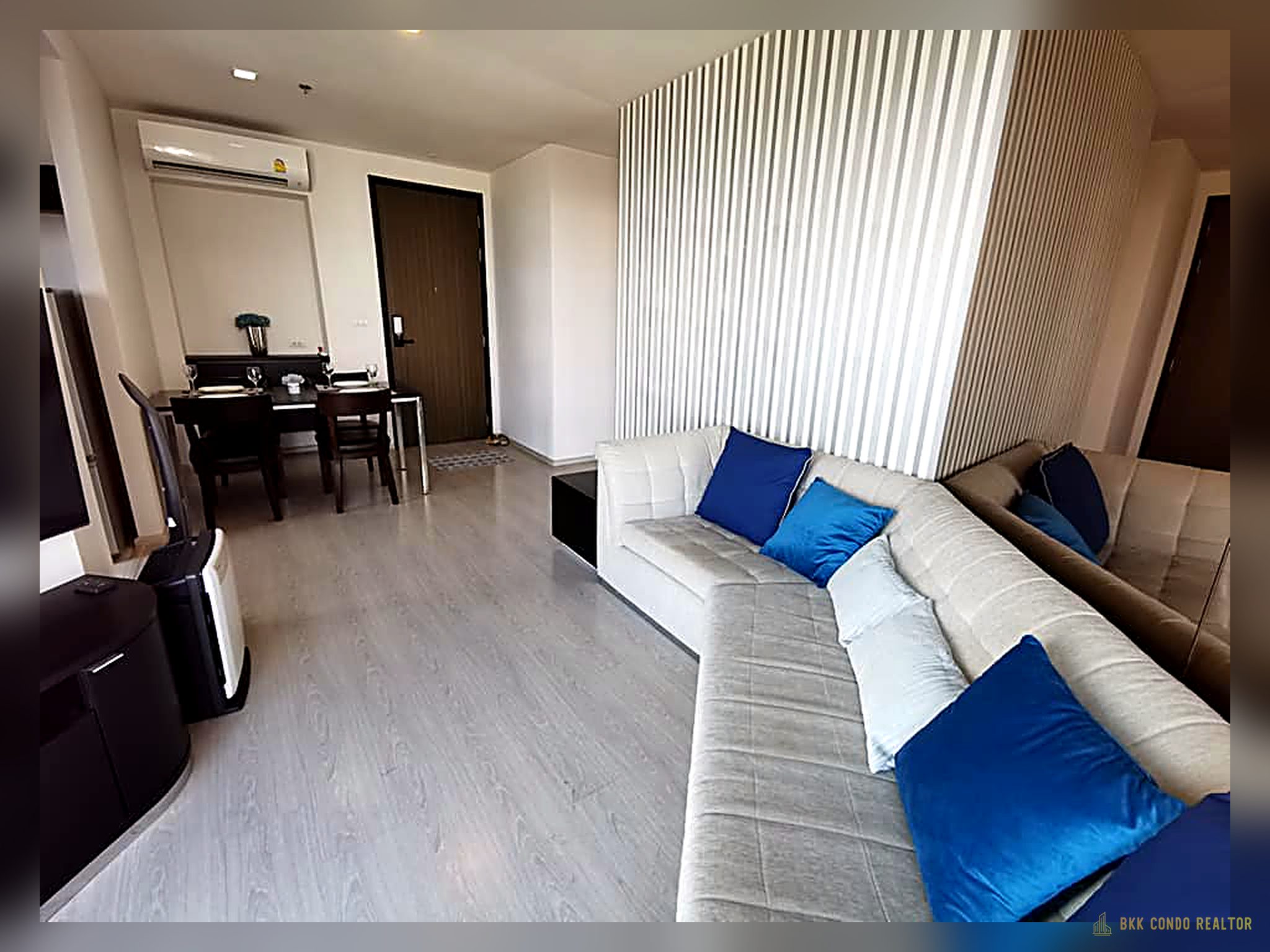 2-Bedroom Condo for Rent at Rhythm 44/1 (68 sqm) — Phra Khanong BTS