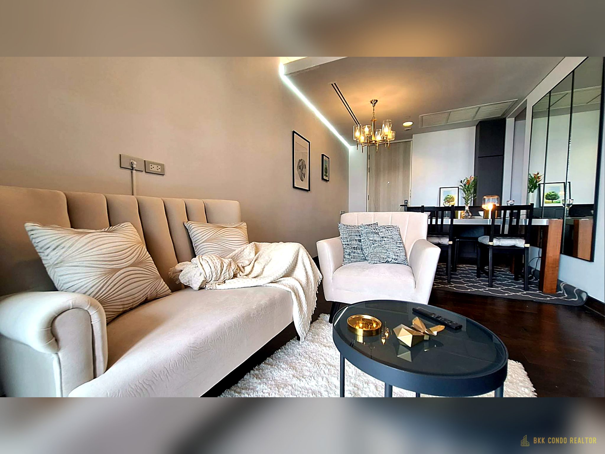 2-Bedroom Condo for Rent at Lumpini 24 (55 sqm) — Phrom Phong BTS