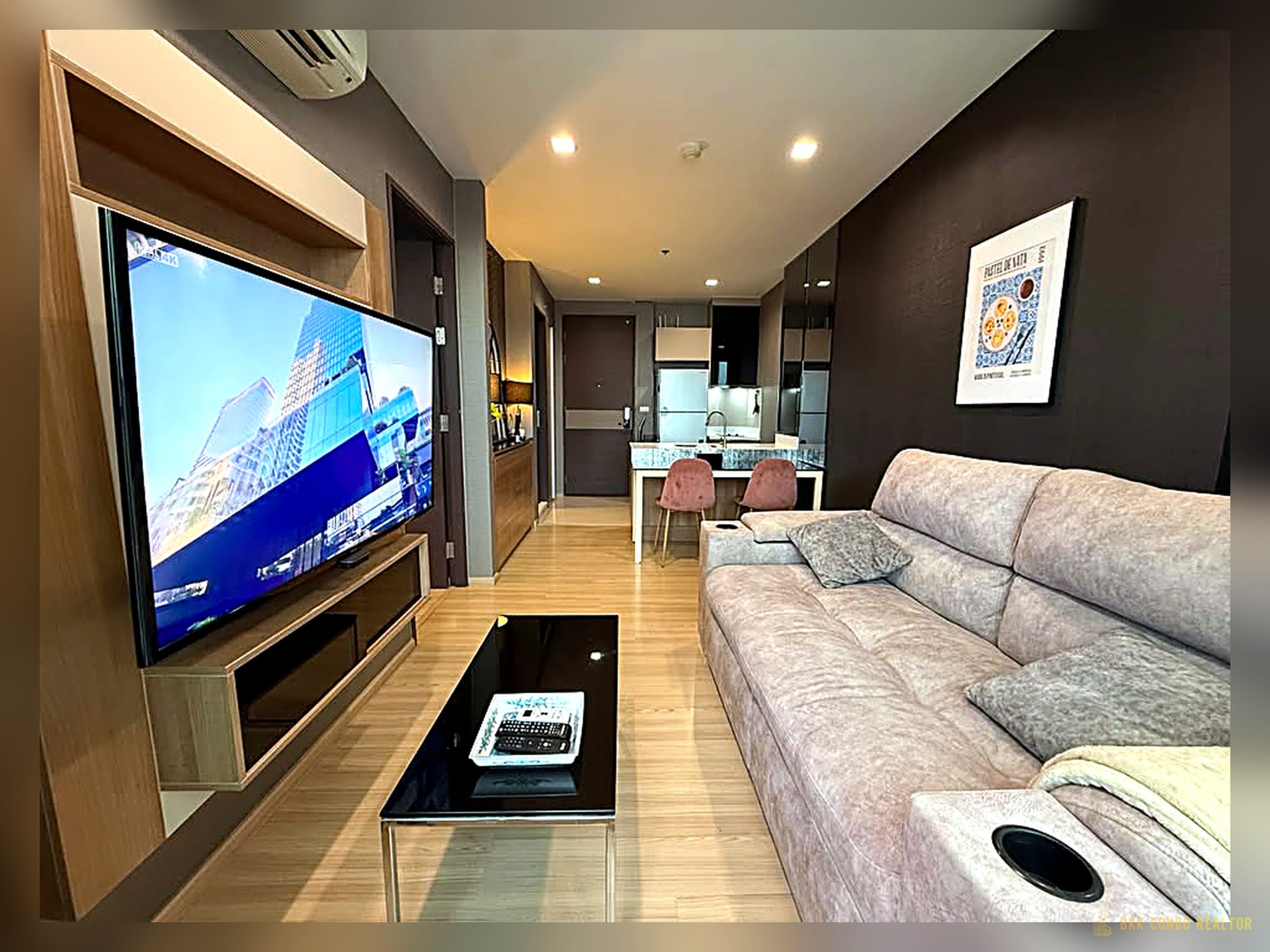 1-Bedroom Condo for Rent at Rhythm Sathorn 21 (45 sqm) — Saphan Taksin BTS