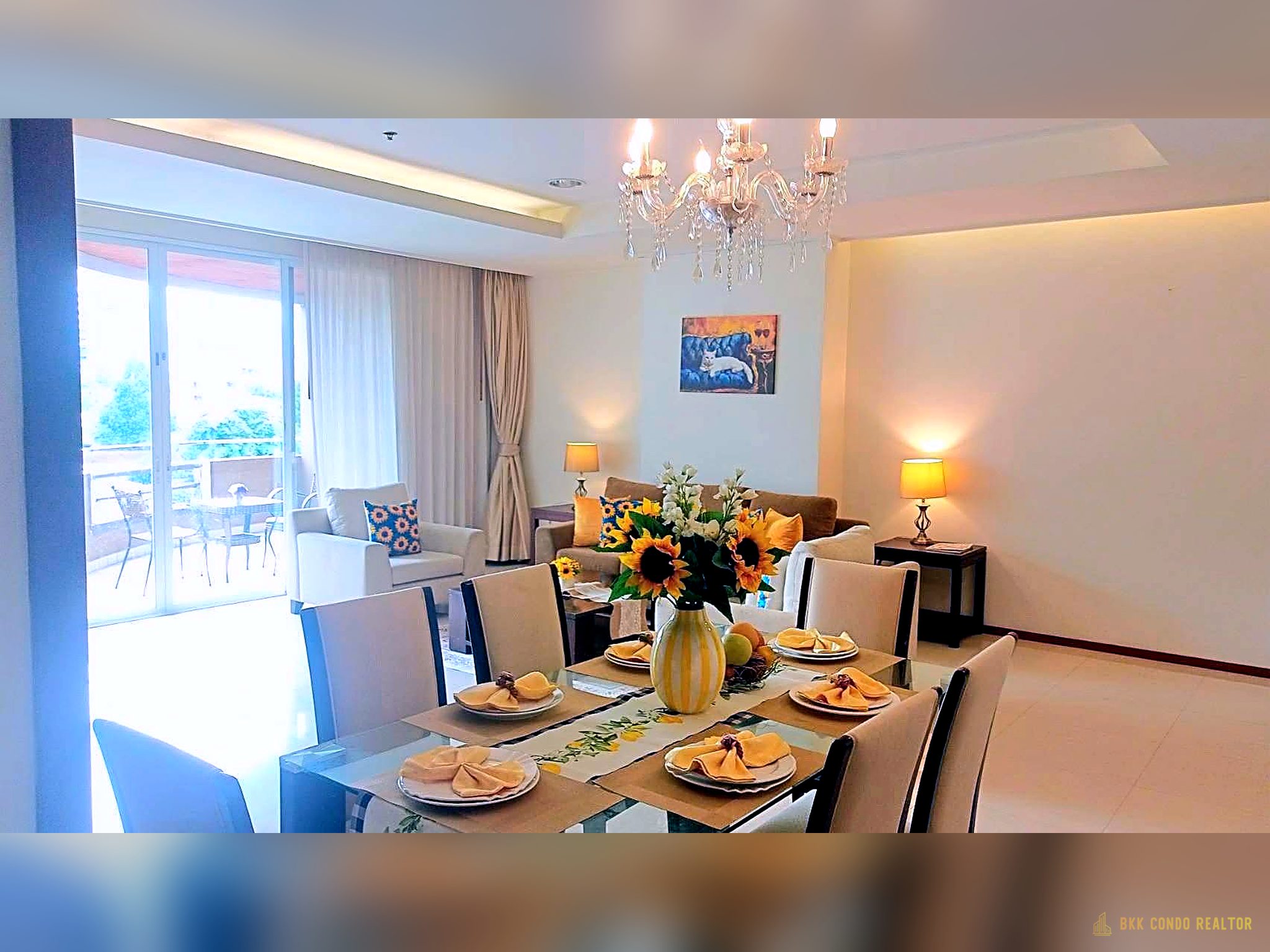 3-Bedroom Condo for Rent at Piyathip Place Sukhumvit 39 (260 sqm) — Phrom Phong BTS