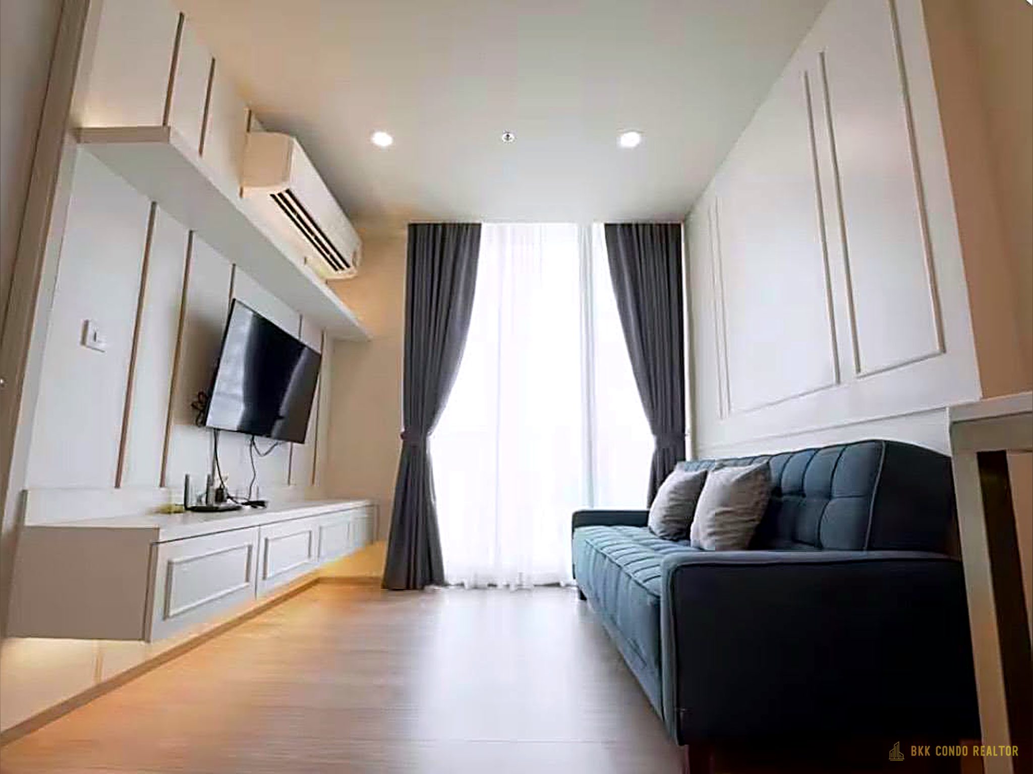 1-Bedroom Condo for Rent at Noble Recole Sukhumvit 19 (35 sqm) — Asoke BTS