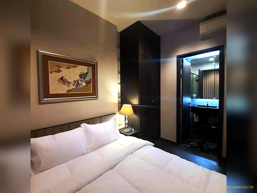 1-Bedroom Condo for Rent at Edge Sukhumvit 23 (31 sqm) — Asoke BTS/MRT