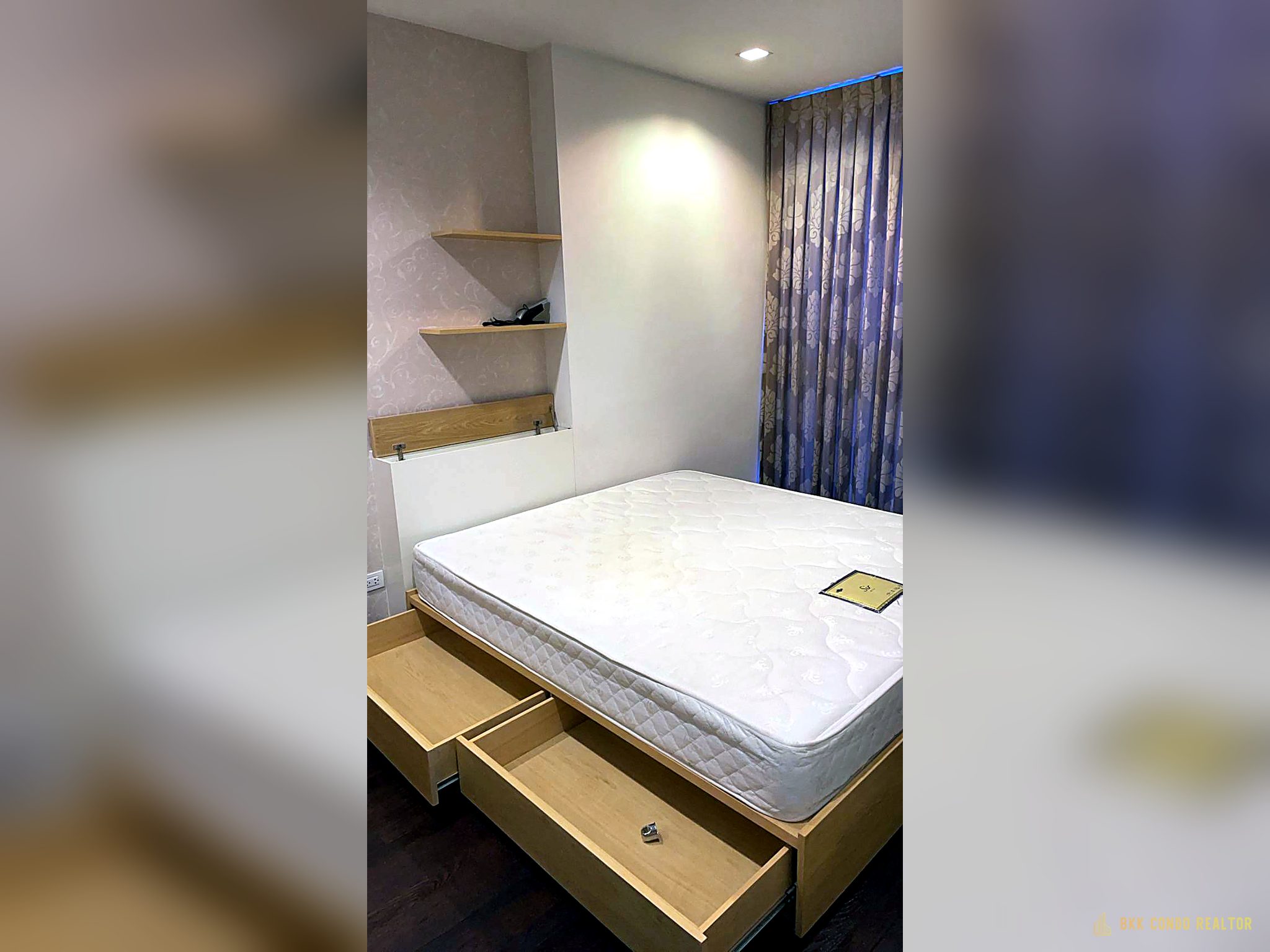 02-bedroom-17 1-Bedroom Condo for Rent at IDEO Q Phayathai (50 sqm) — Phaya Thai BTS