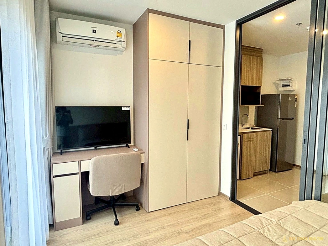 Studio Condo for Rent at Life Rama4 – Asoke (26 sqm) — MRT Queen Sirikit National Convention Centre