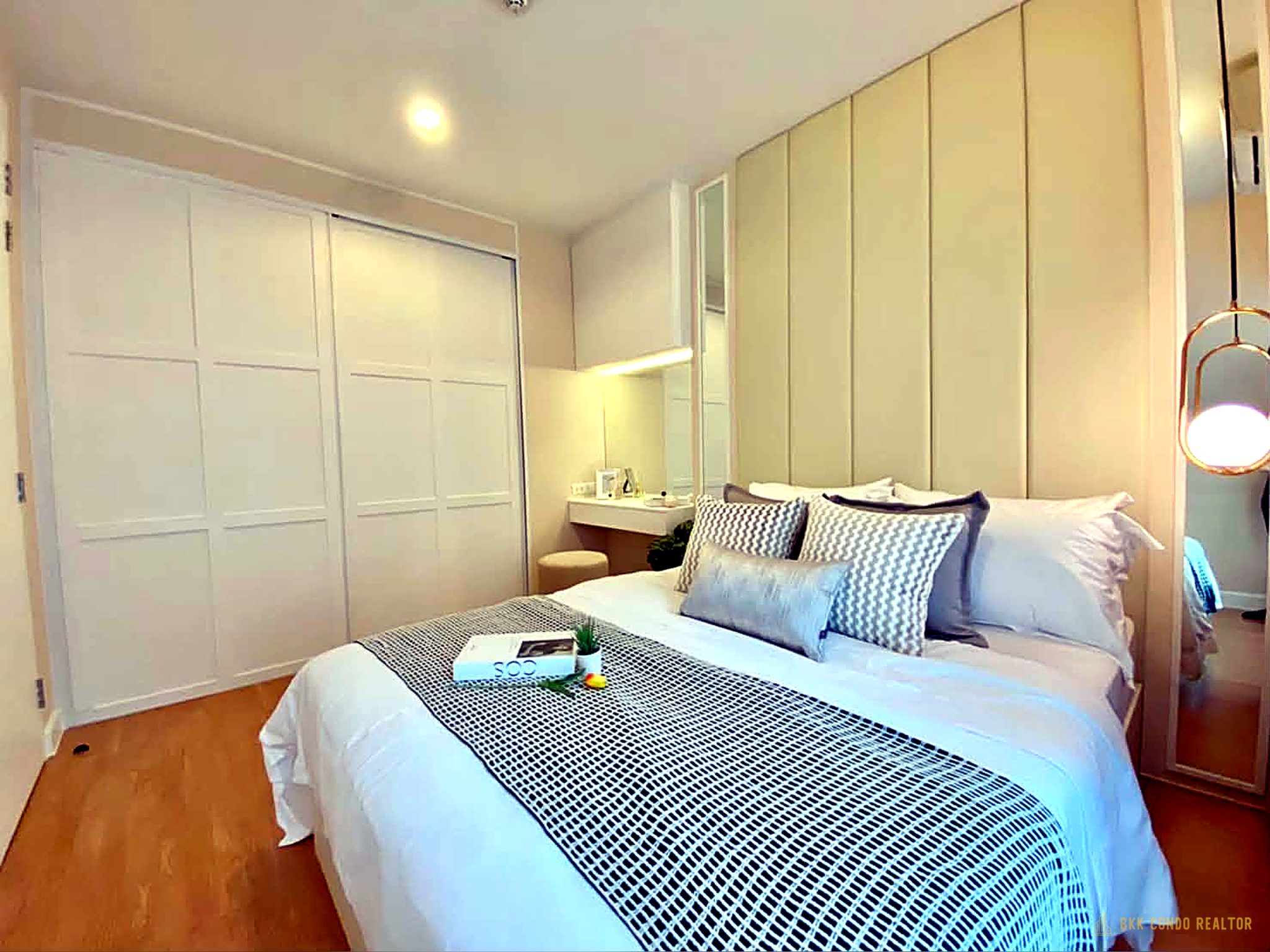 1-Bedroom Condo for Rent at The Parkland Grand Asoke-Phetchaburi (35.66 sqm) — MRT Phetchaburi