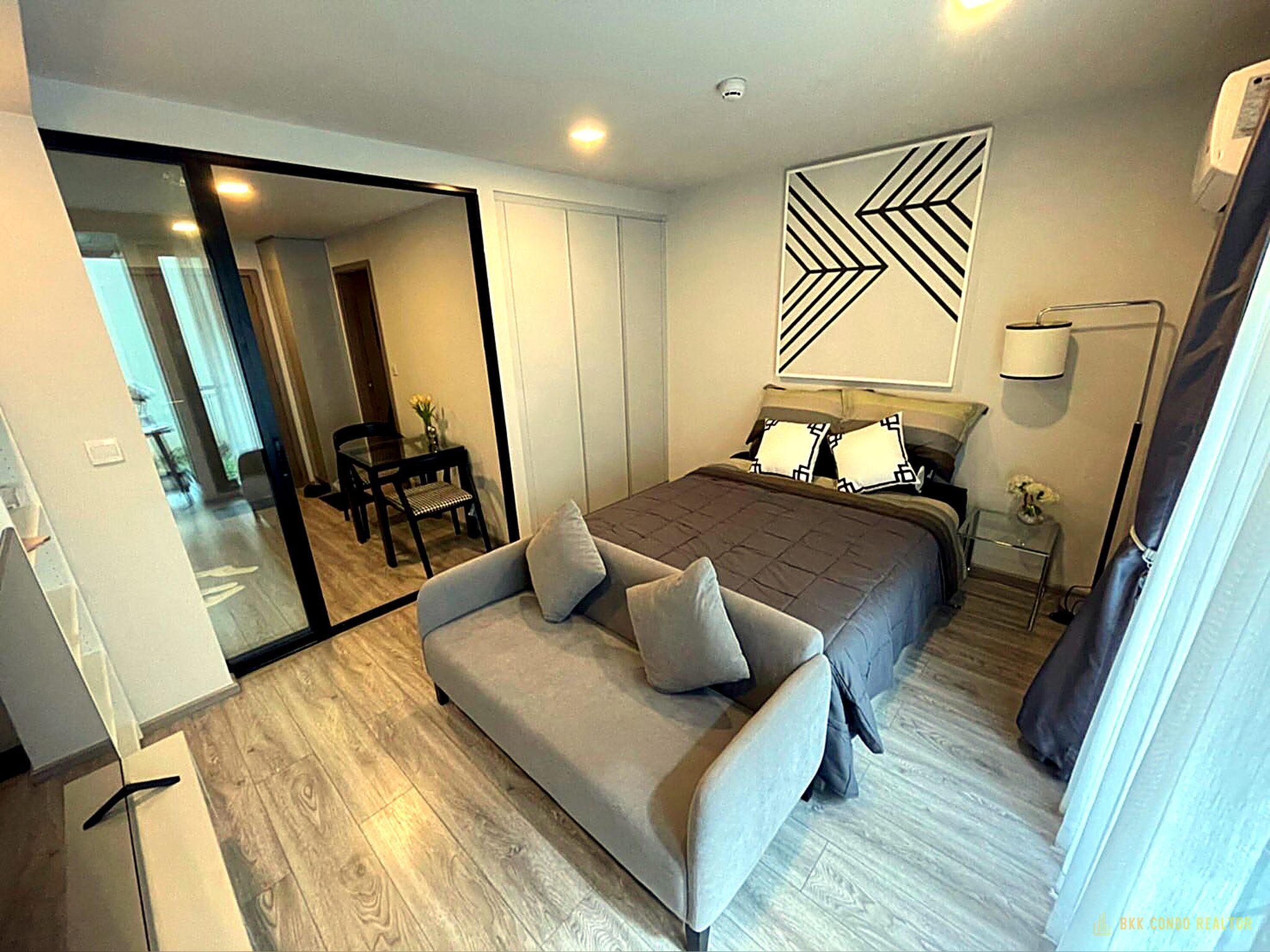 1-Bedroom Condo for Rent at Maestro 14 Siam-Ratchathewi (30 sqm) — Ratchathewi BTS