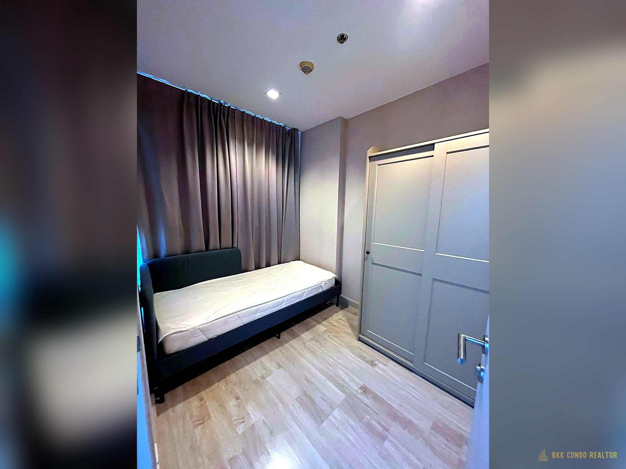 2-Bedroom Condo for Rent at IDEO Mobi Sathorn (42 sqm) — BTS Krung Thonburi