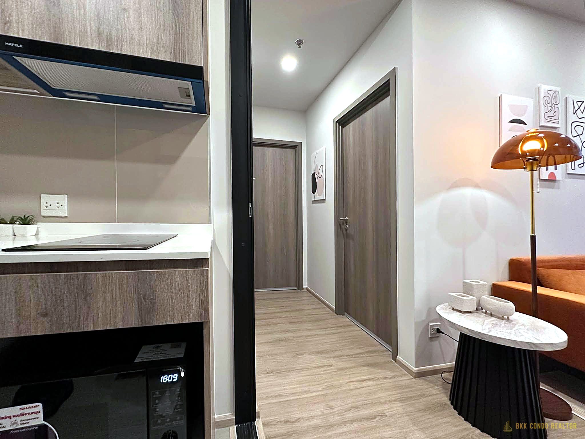 02-kitchen-5 2-Bedroom Condo for Rent at Metris District Ladprao (43 sqm) — BTS Ha Yaek Lat Phrao