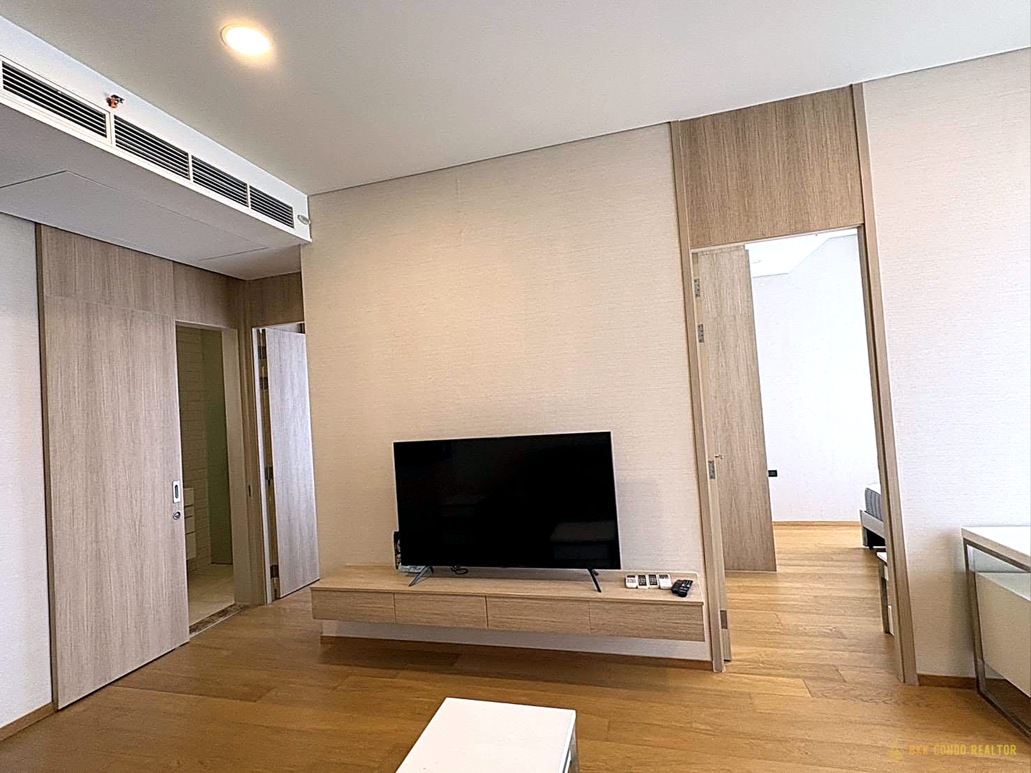 2-Bedroom Condo for Rent at Siamese Exclusive Sukhumvit 42 (51.55 sqm) — Ekkamai BTS