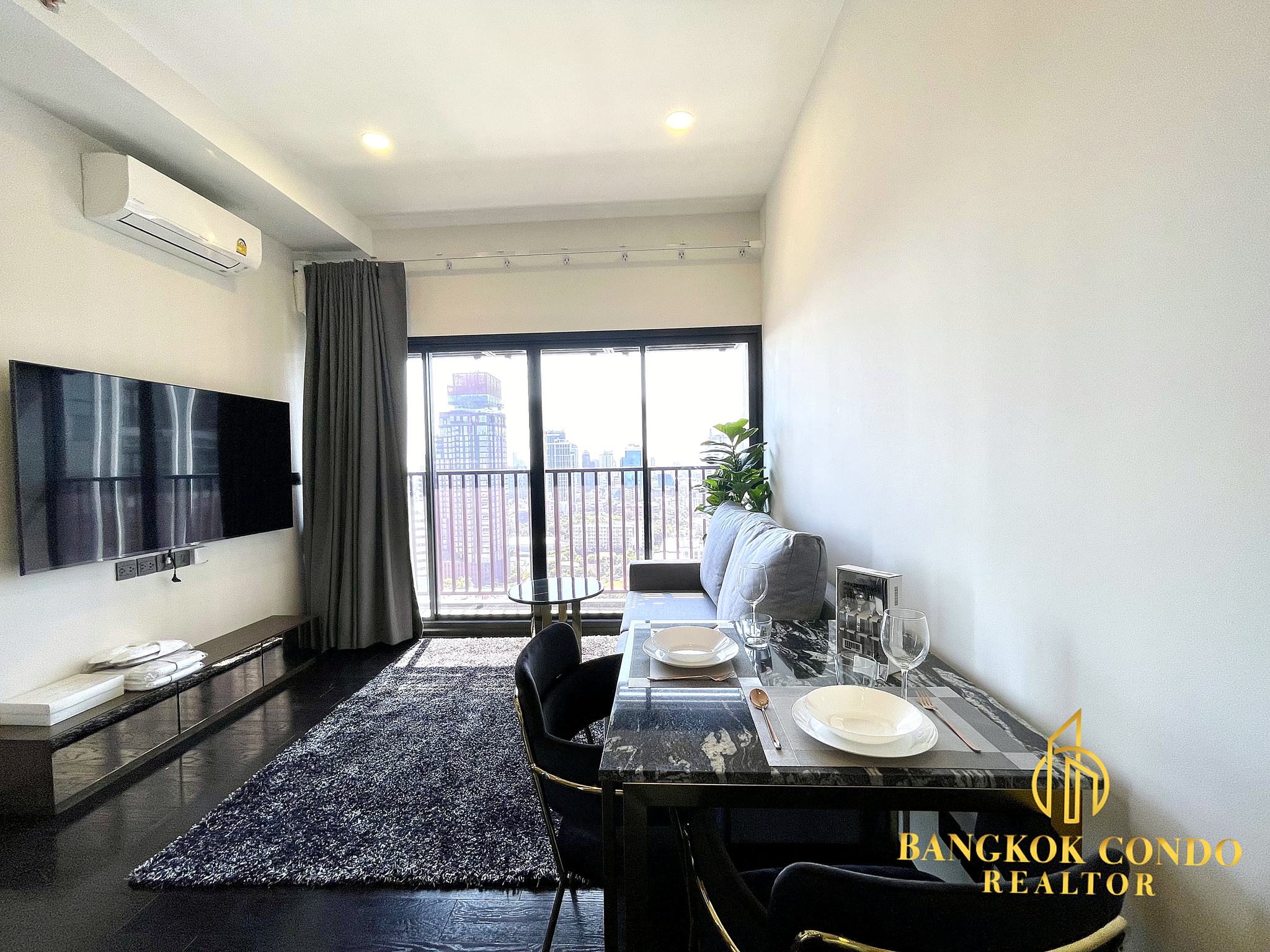 2-Bedroom Condo for Rent at Park Origin Thonglor (46 sqm) — Thonglor BTS