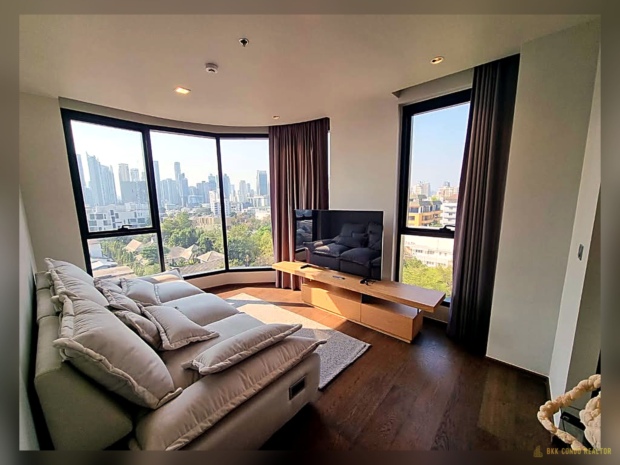 2-Bedroom Condo for Rent at IDEO Q Sukhumvit 36 (64 sqm) — Thonglor BTS