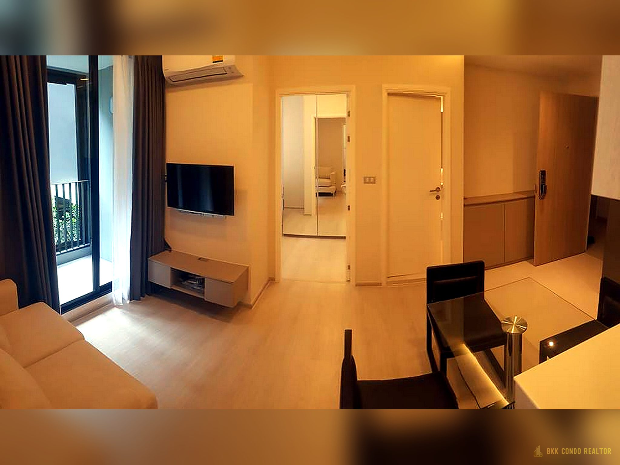 2-Bedroom Condo for Rent at Vtara Sukhumvit 36 (52 sqm) — Thong Lo BTS