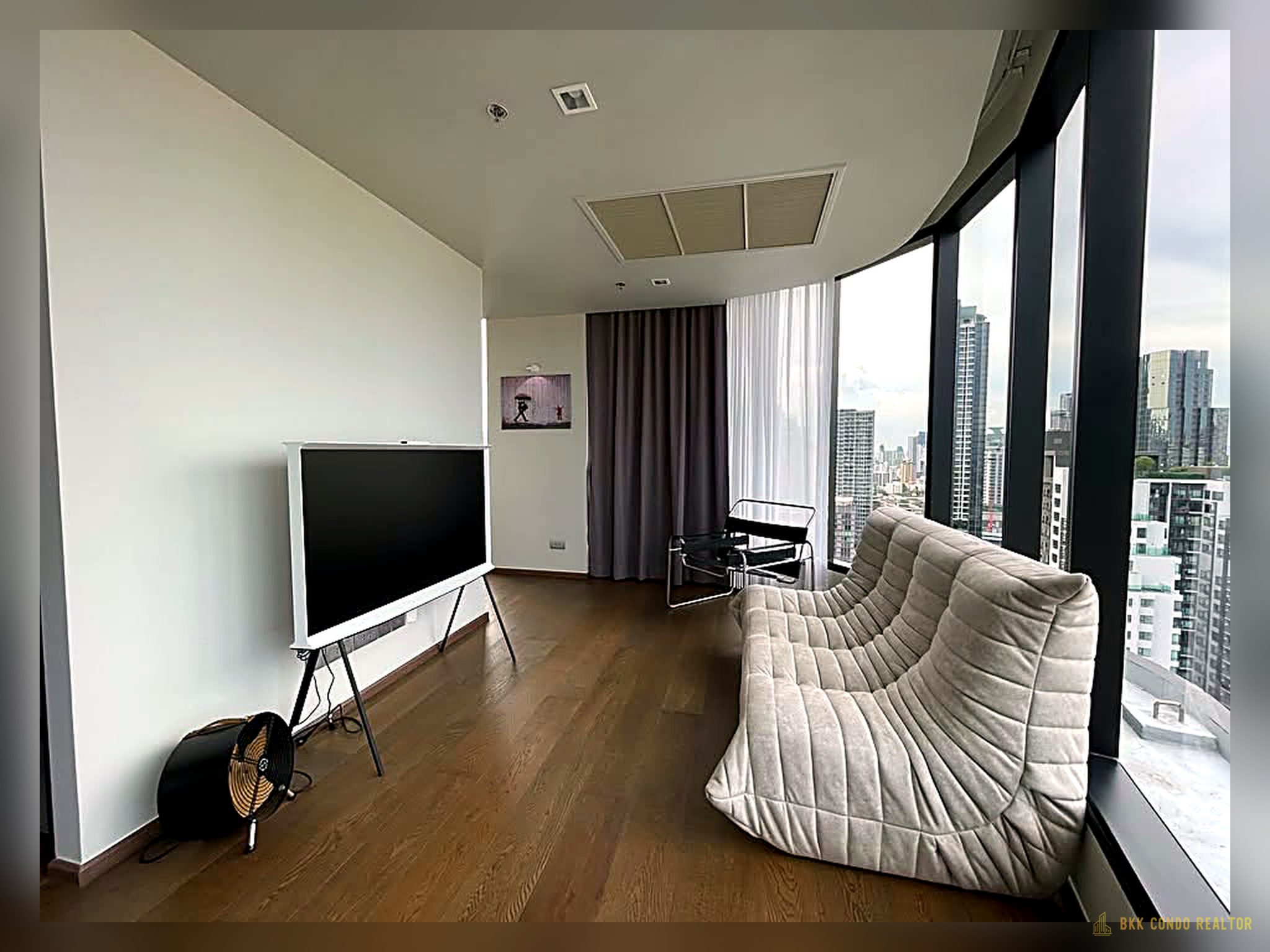 1-Bedroom Condo for Rent at IDEO Q Sukhumvit 36 (50 sqm) — Thonglor BTS