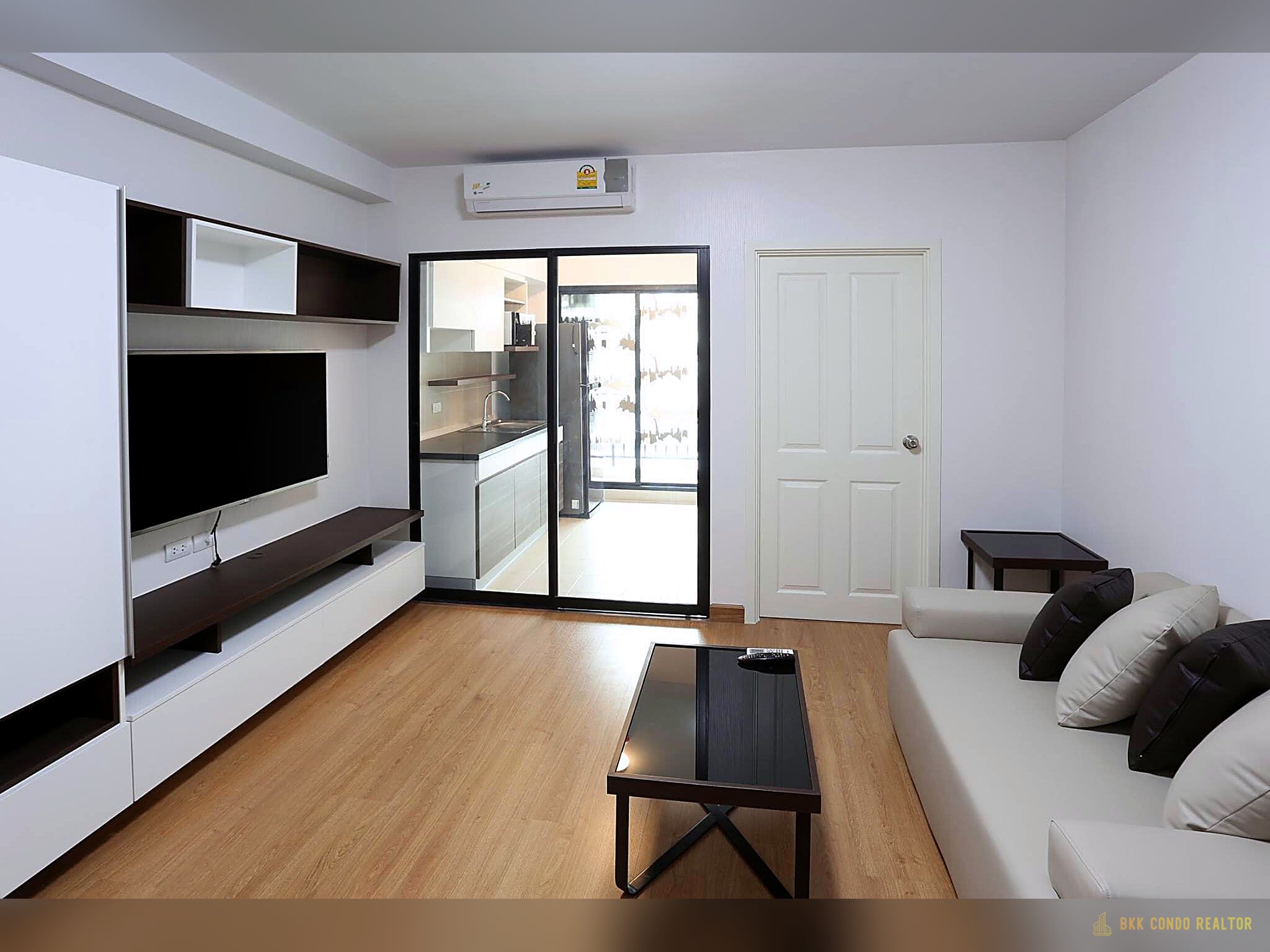 1-Bedroom Condo for Rent at Supalai City Resort Bearing (41 sqm) — Bearing BTS
