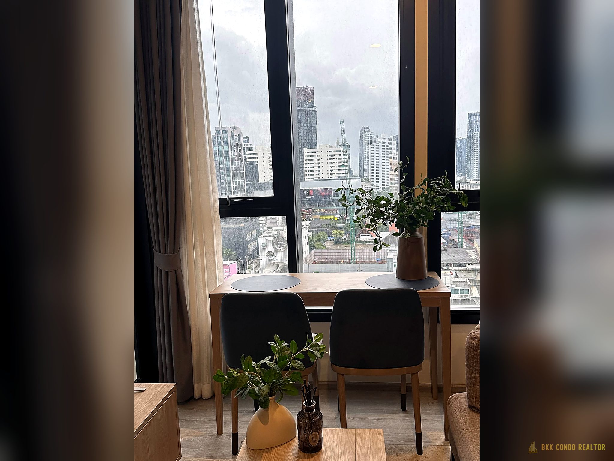 1-Bedroom Condo for Rent at XT Ekkamai (30 sqm) — Ekkamai BTS