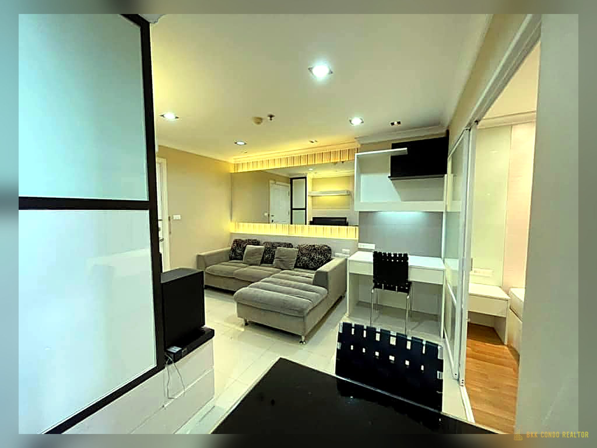 1-Bedroom Condo for Rent at Lumpini Place Rama 9 – Ratchada (37 sqm) — Rama 9 MRT