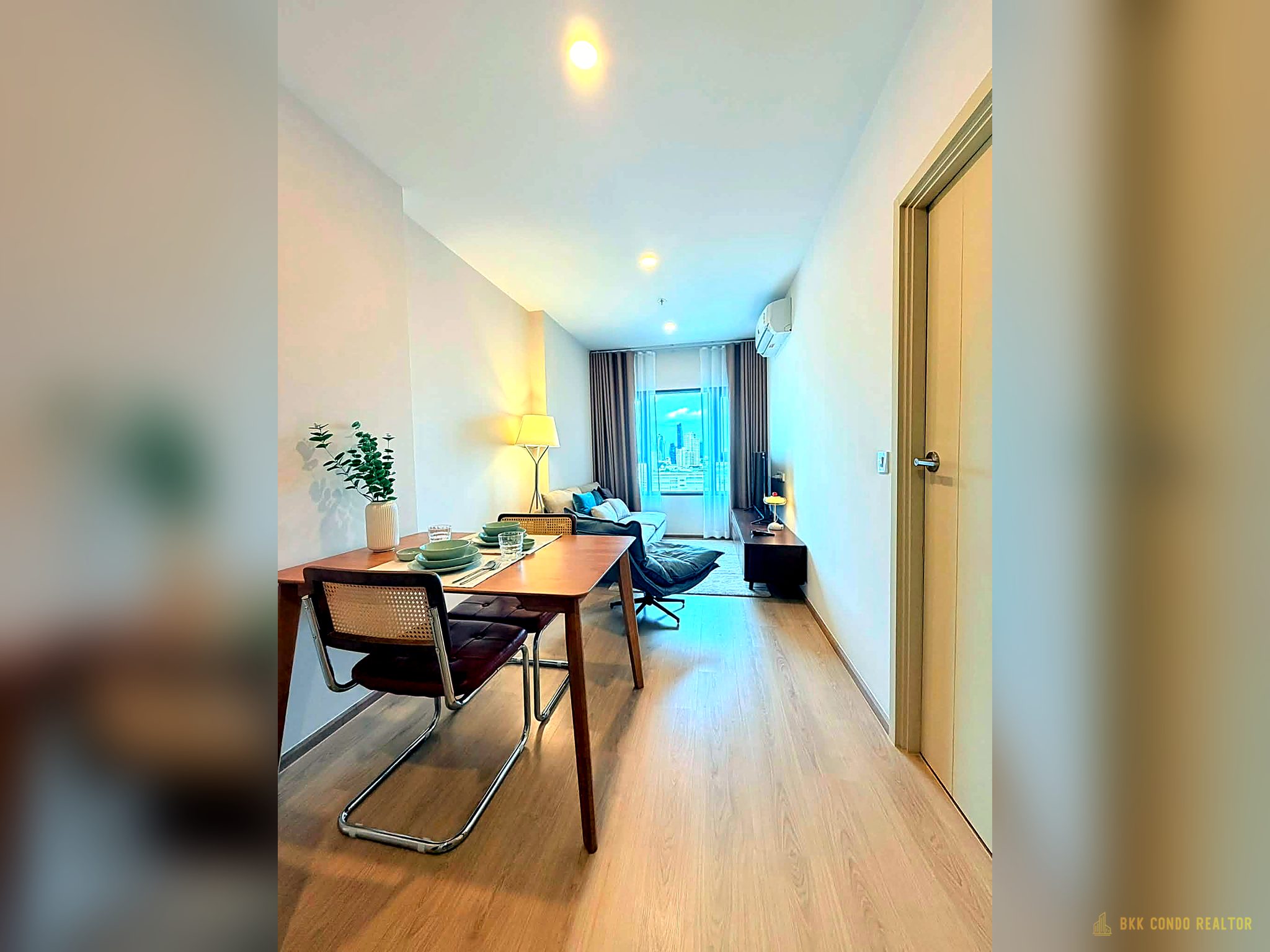 02-living_room-218 1-Bedroom Condo for Rent at Life Rama4 – Asoke (32 sqm) — Queen Sirikit MRT