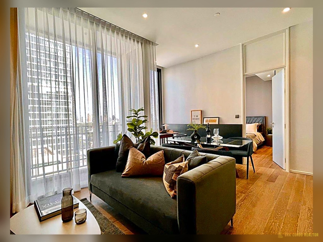 1-Bedroom Condo for Rent at Muniq Langsuan (58 sqm) — Chidlom BTS
